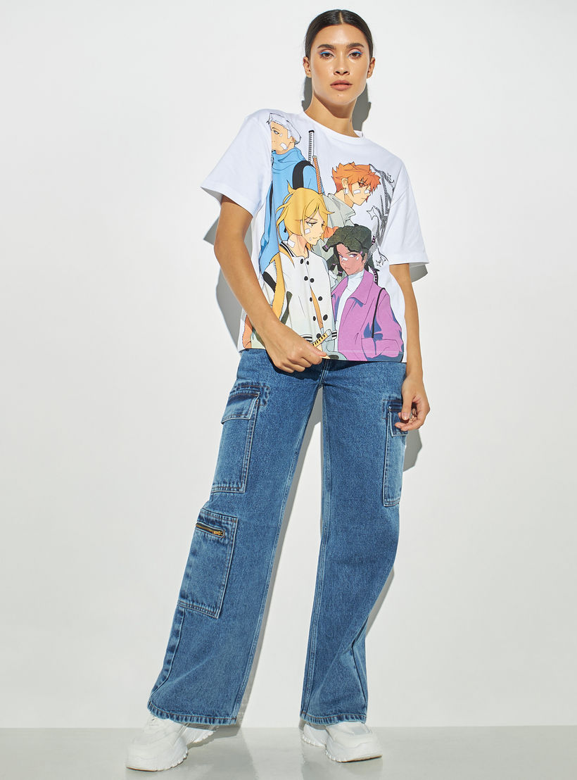 تيشيرت بياقة ضيّقة وأكمام قصيرة وطبعات جرافيك-women-clothing-tshirts-image-2