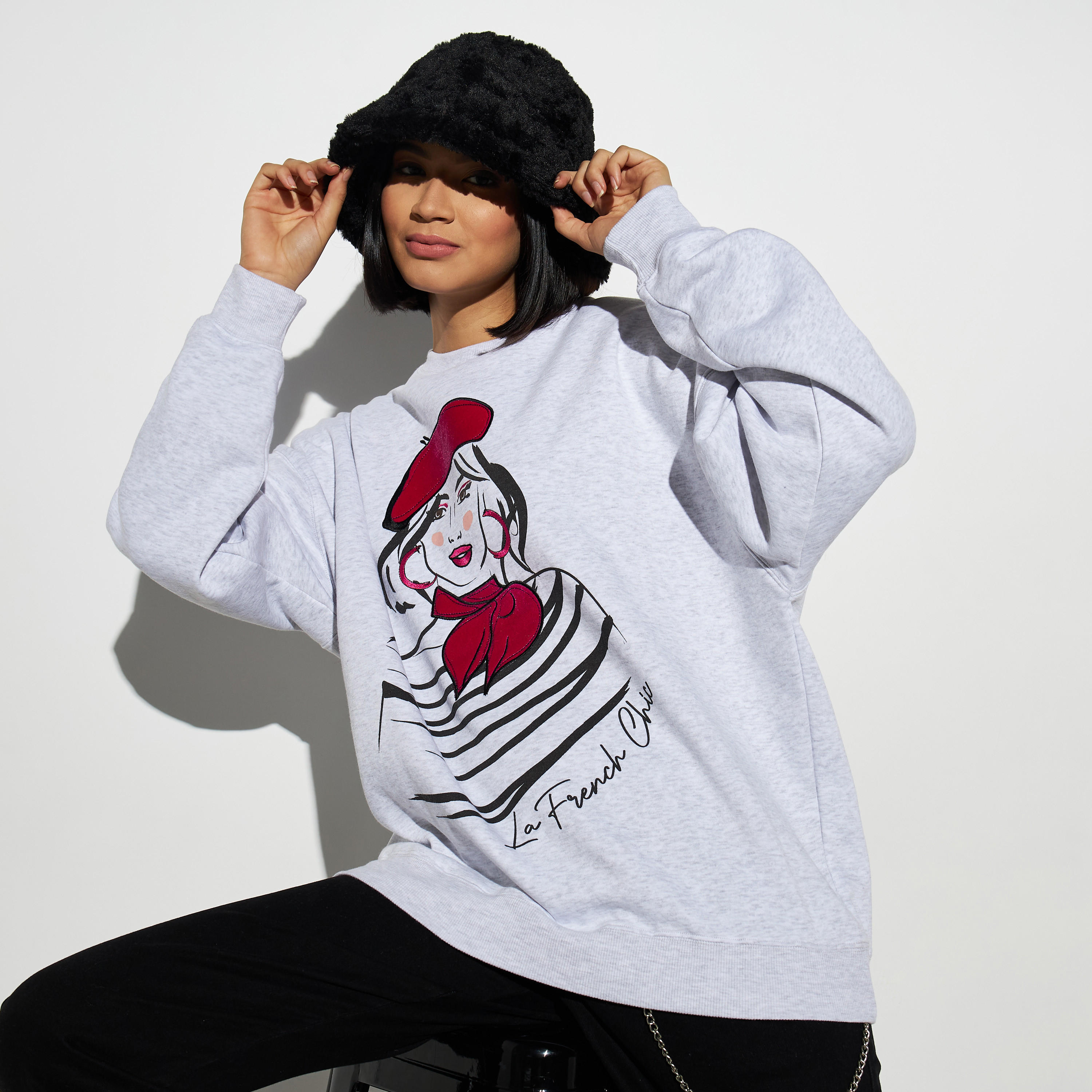 Graphic Print Sweatshirt with Long Sleeves-women-winterwear-hoodiesandsweatshirts-sweatshirts-image-1