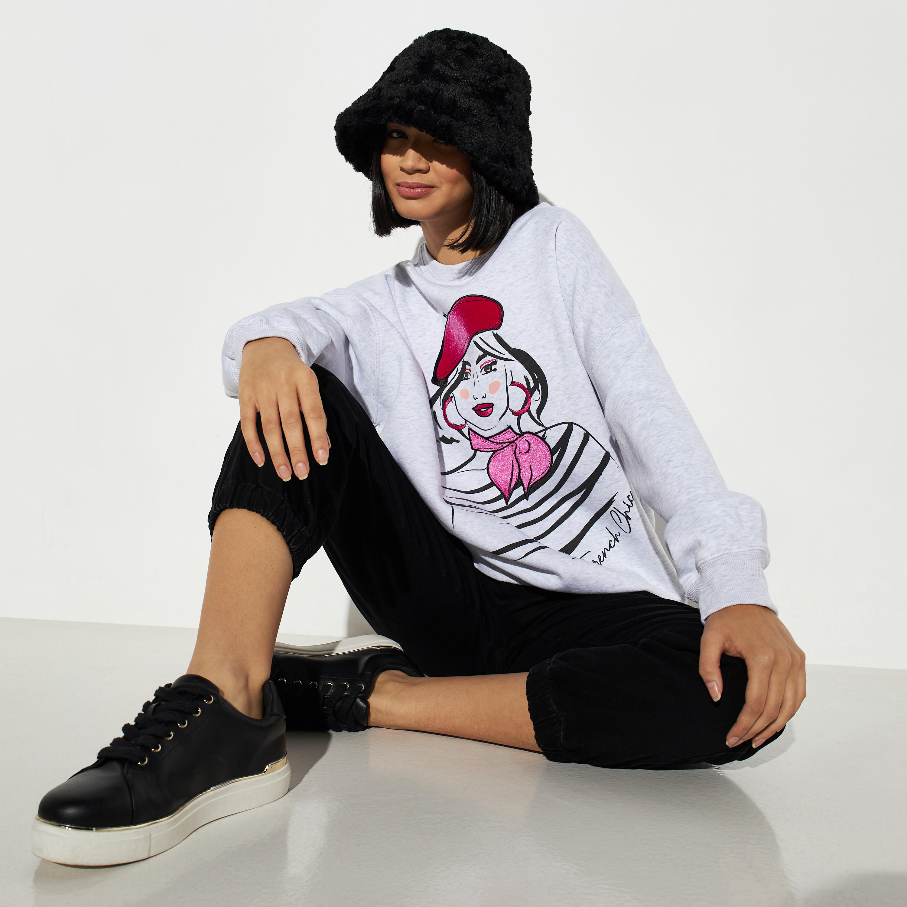 Graphic Print Sweatshirt with Long Sleeves-women-winterwear-hoodiesandsweatshirts-sweatshirts-image-2