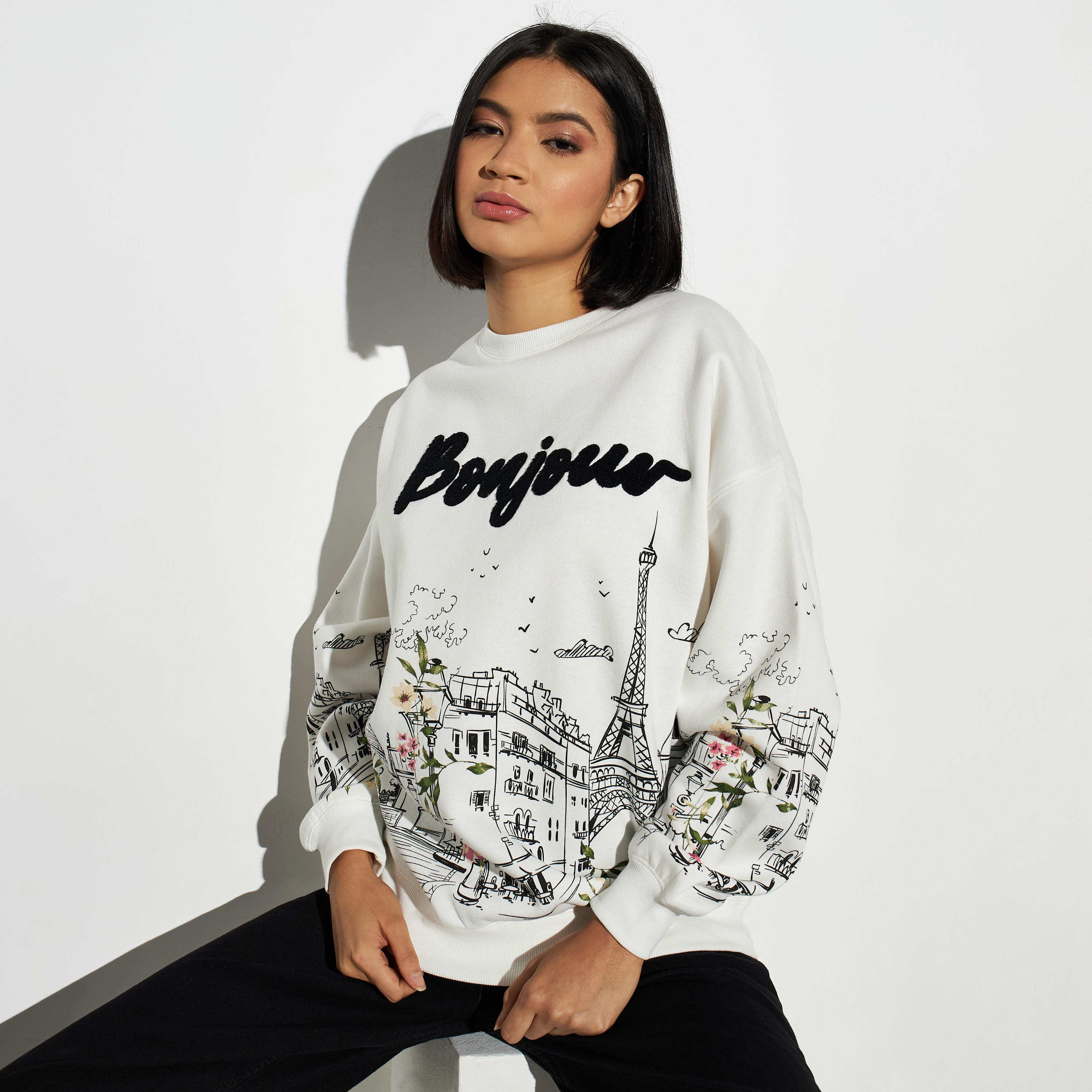 سويت شيرت بأكمام طويلة وطبعات-women-winterwear-hoodiesandsweatshirts-sweatshirts-image-1