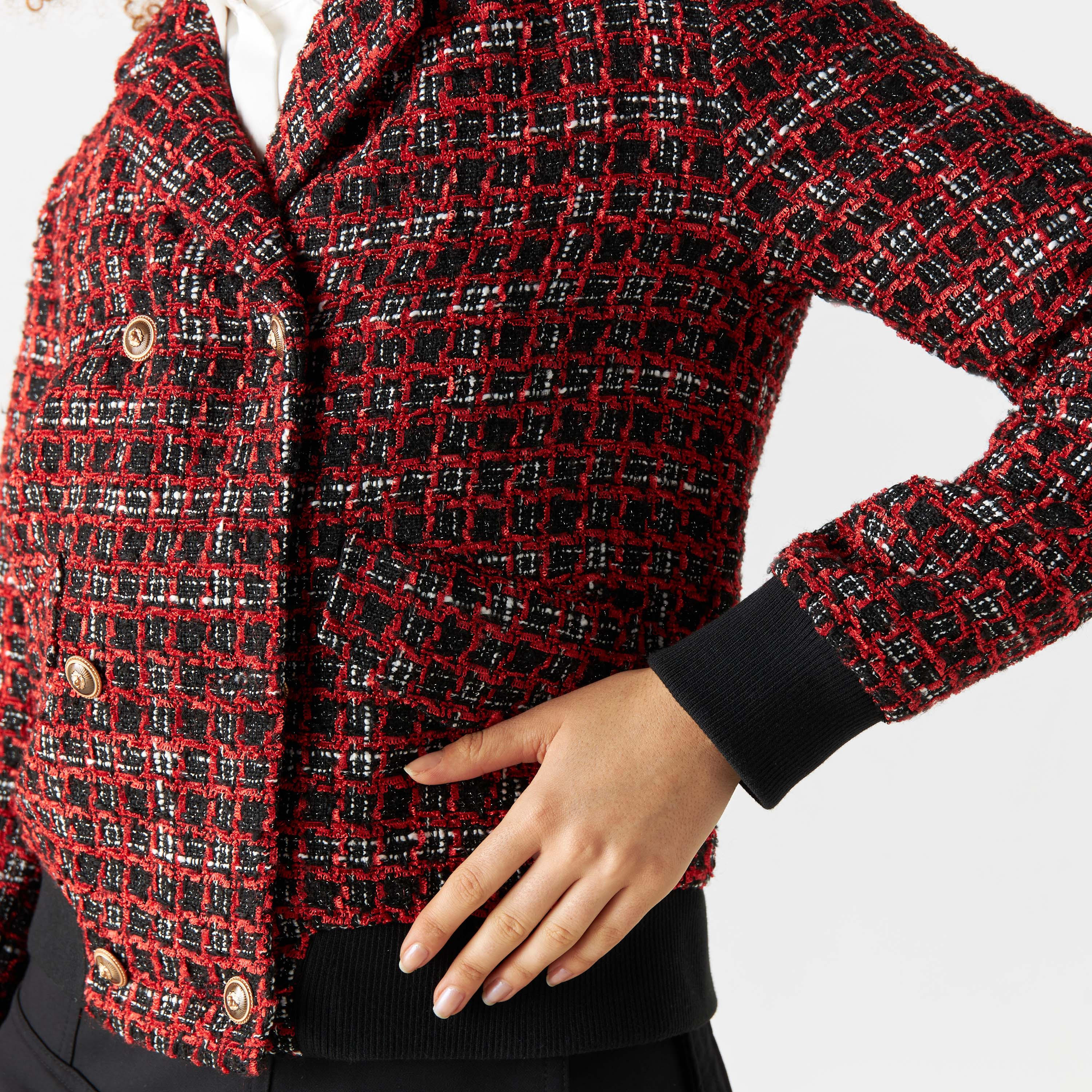 Textured Checks Jacket with Notched Lapel and Cuffed Hems-women-winterwear-coatsandjackets-jackets-image-4