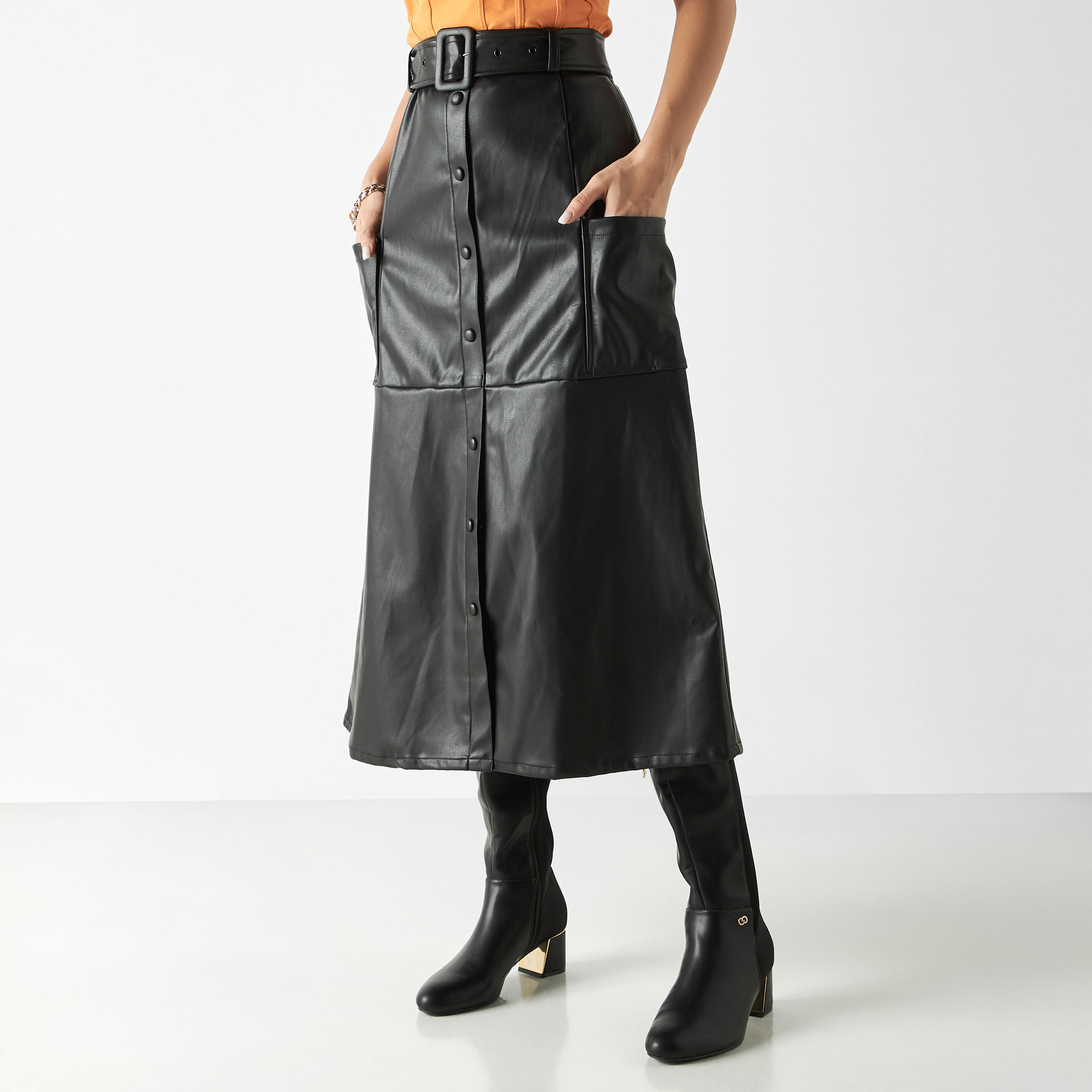 تنورة سادة بأزرار وجيوب وحزام-women-clothing-bottoms-skirts-image-4