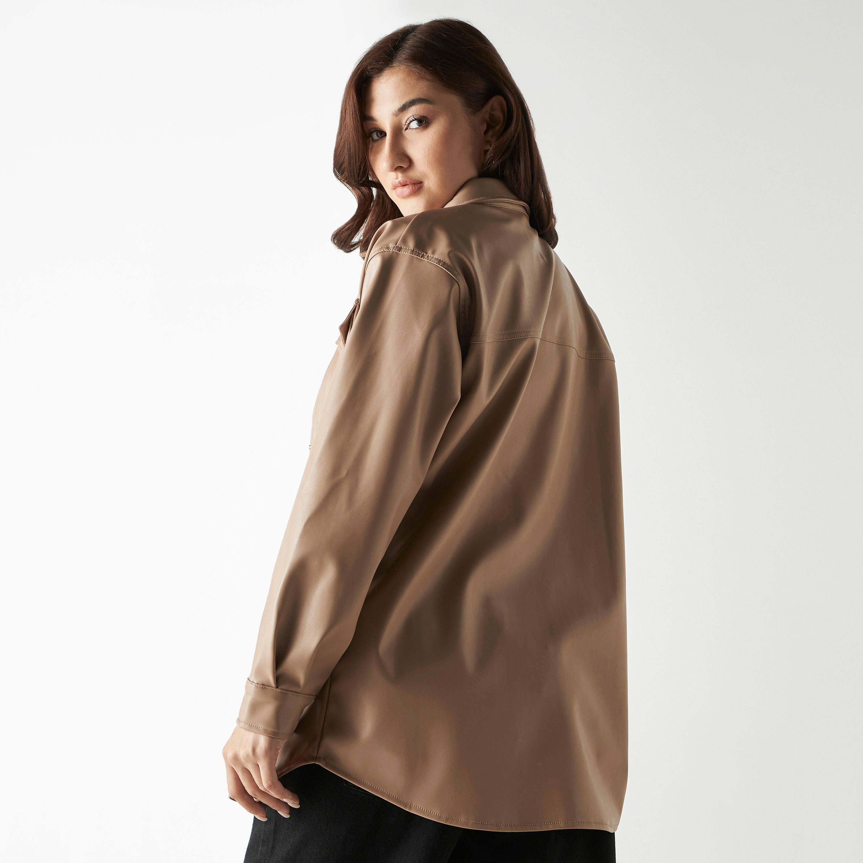 Solid Shacket with Pockets and Long Sleeves-women-winterwear-coatsandjackets-jackets-image-3