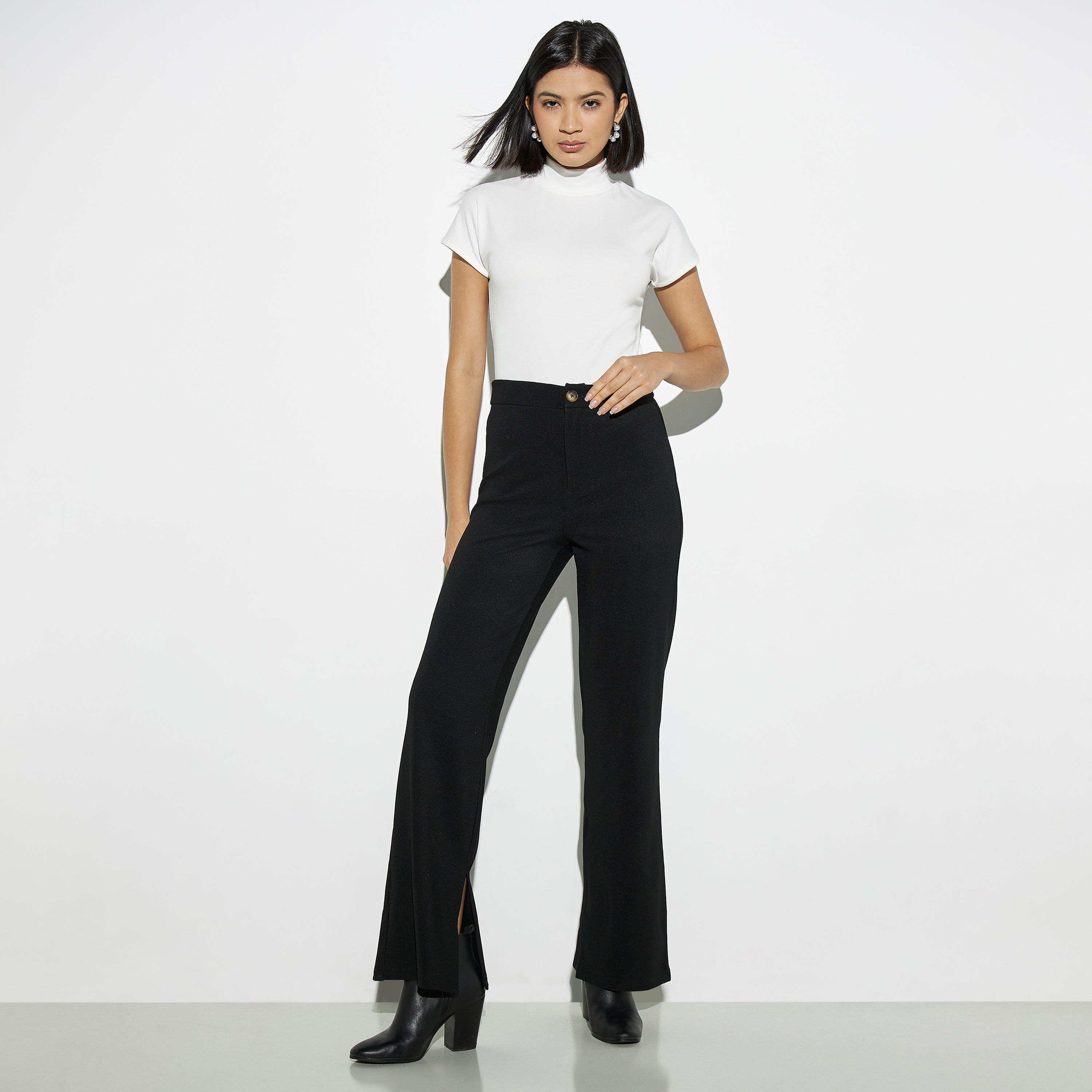 تيشيرت مضلّع بياقة عالية وأكمام متمدّدة-women-clothing-tshirts-image-2