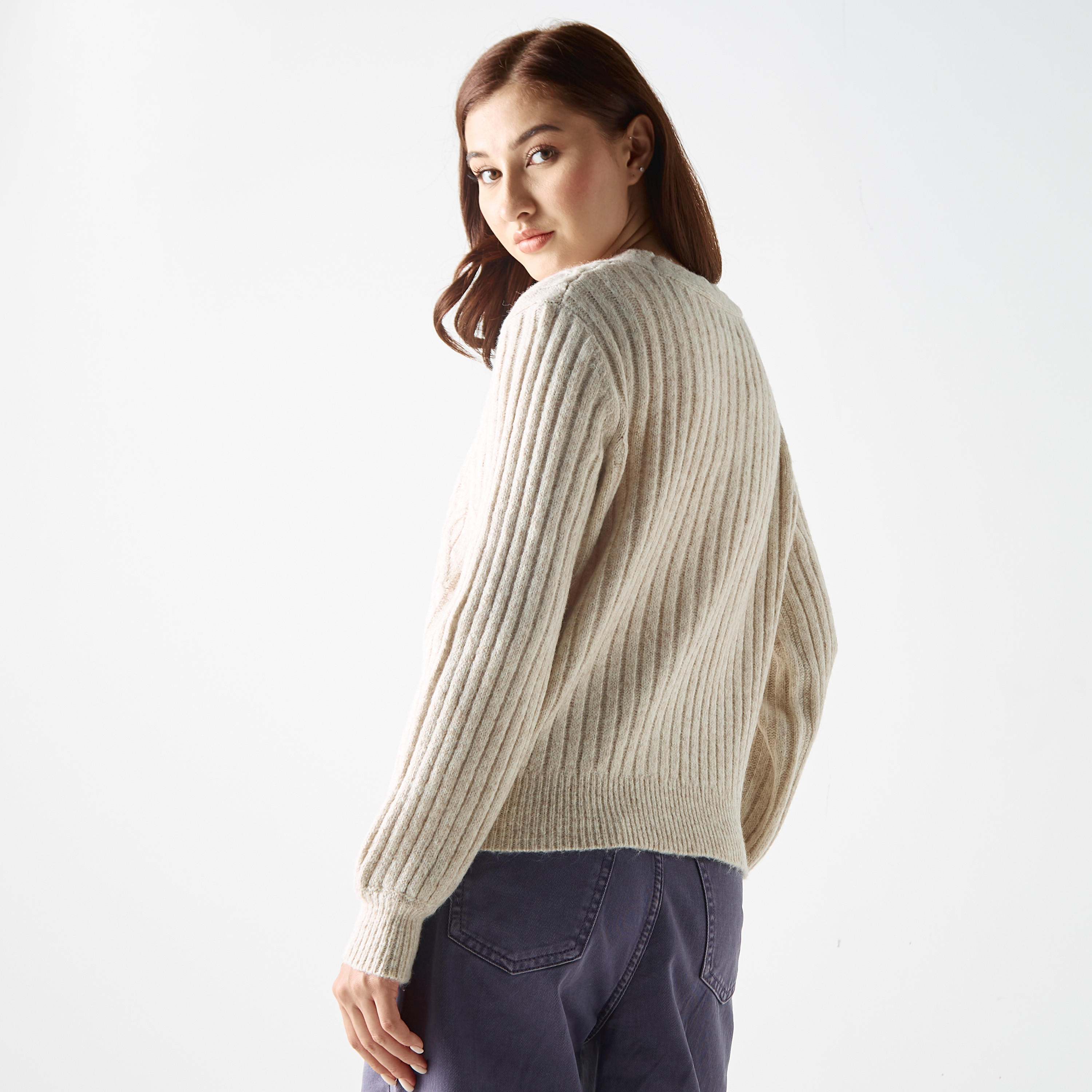 كارديجان محبوك بأكمام طويلة وياقة v-women-winterwear-cardigansandjumpers-cardigans-image-3