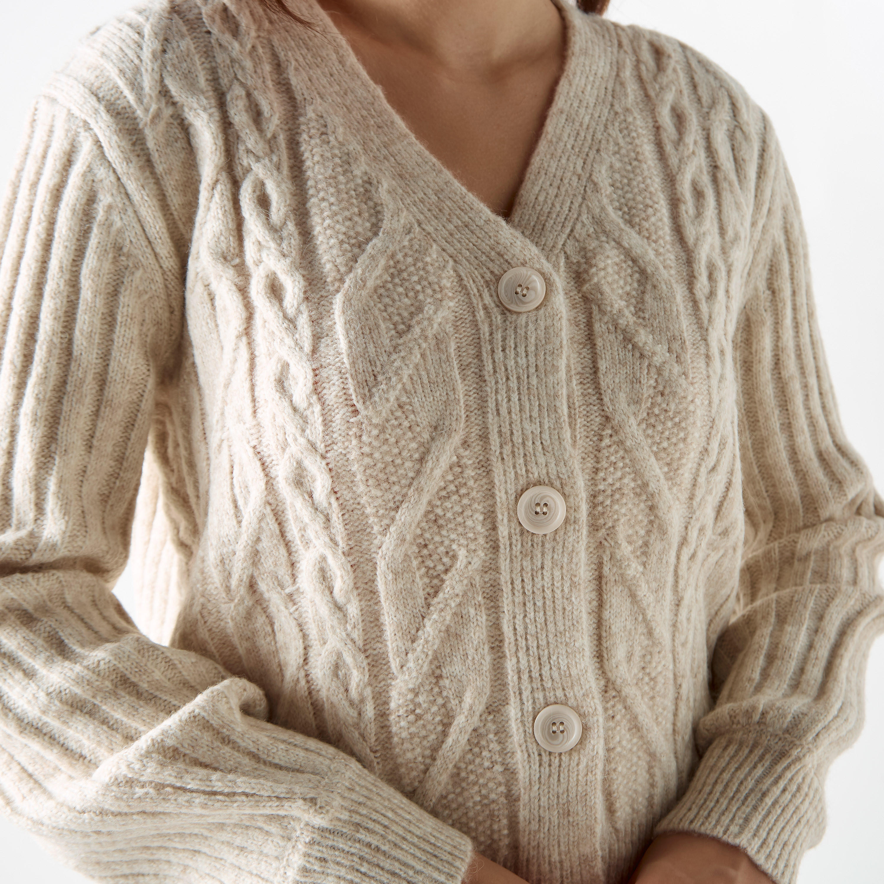 كارديجان محبوك بأكمام طويلة وياقة v-women-winterwear-cardigansandjumpers-cardigans-image-4