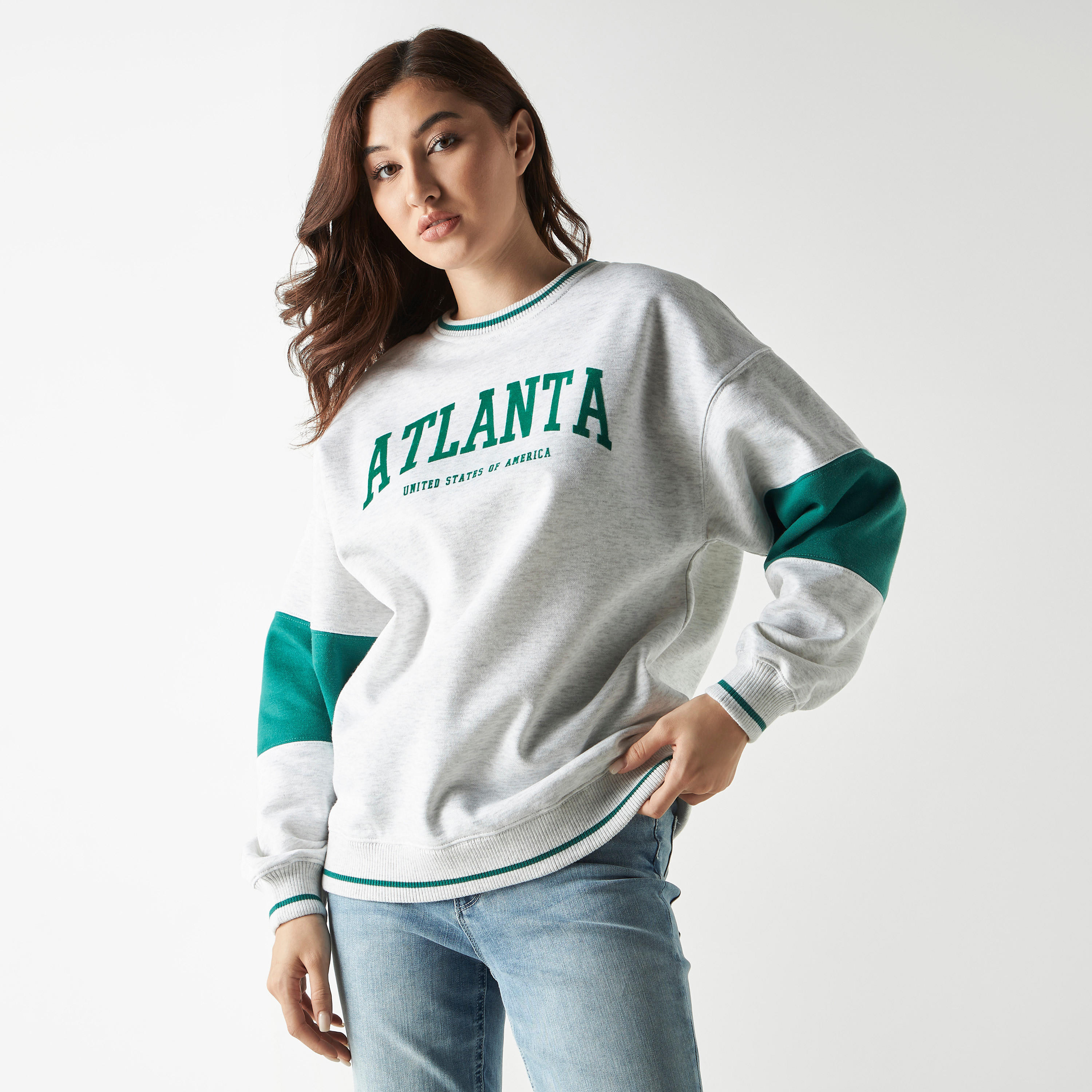 سويت شيرت بأكمام طويلة وطبعات-women-winterwear-hoodiesandsweatshirts-sweatshirts-image-4