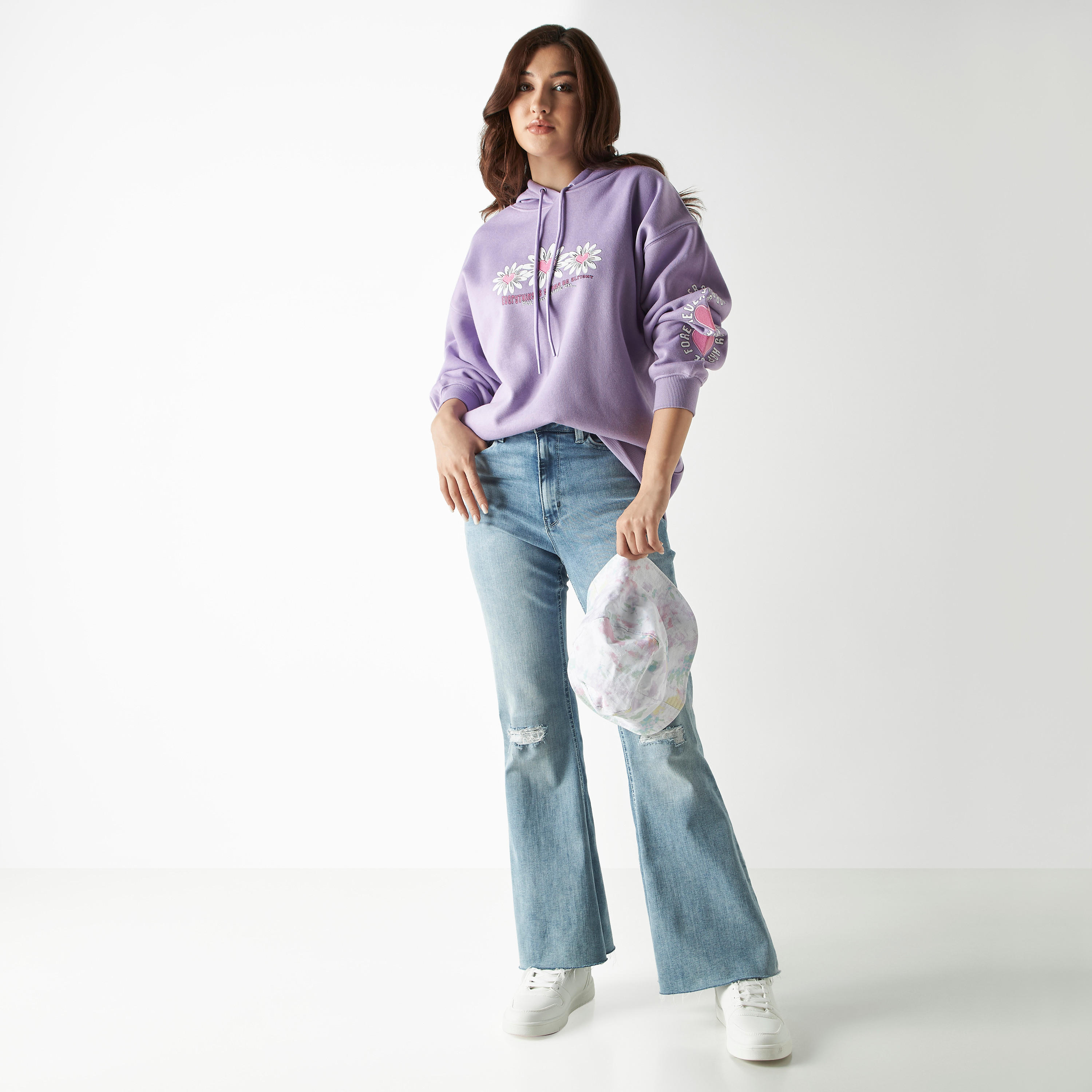 سويت شيرت بقبعة وأكمام طويلة وطبعات-women-winterwear-hoodiesandsweatshirts-hoodies-image-3