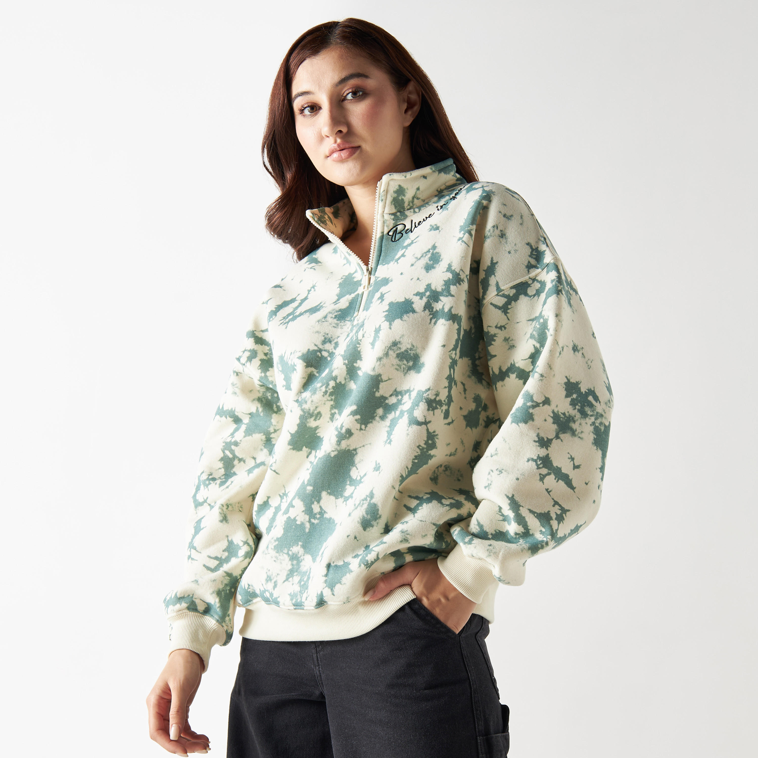 سويت شيرت بأكمام طويلة وطبعات-women-winterwear-hoodiesandsweatshirts-sweatshirts-image-4