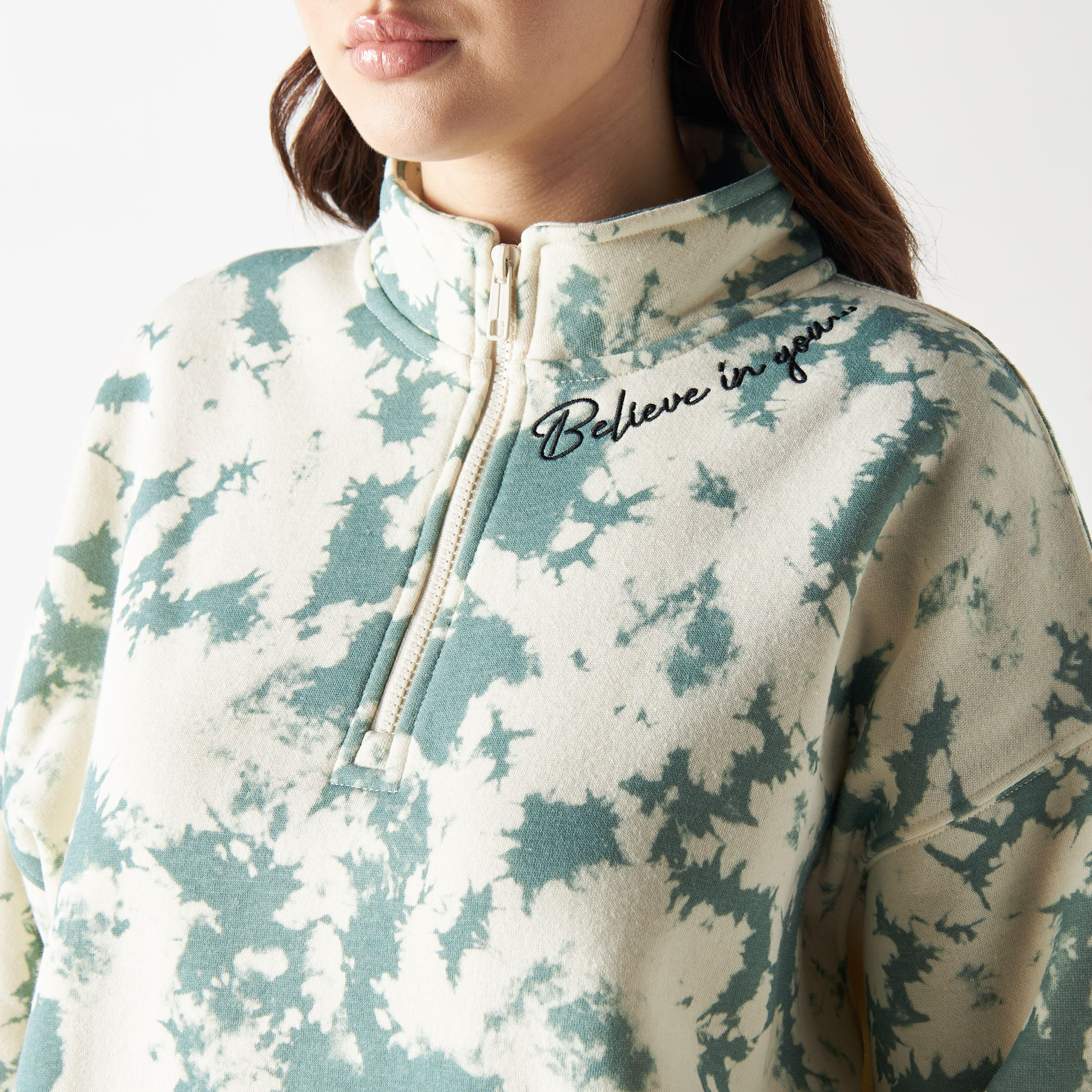 سويت شيرت بأكمام طويلة وطبعات-women-winterwear-hoodiesandsweatshirts-sweatshirts-image-1