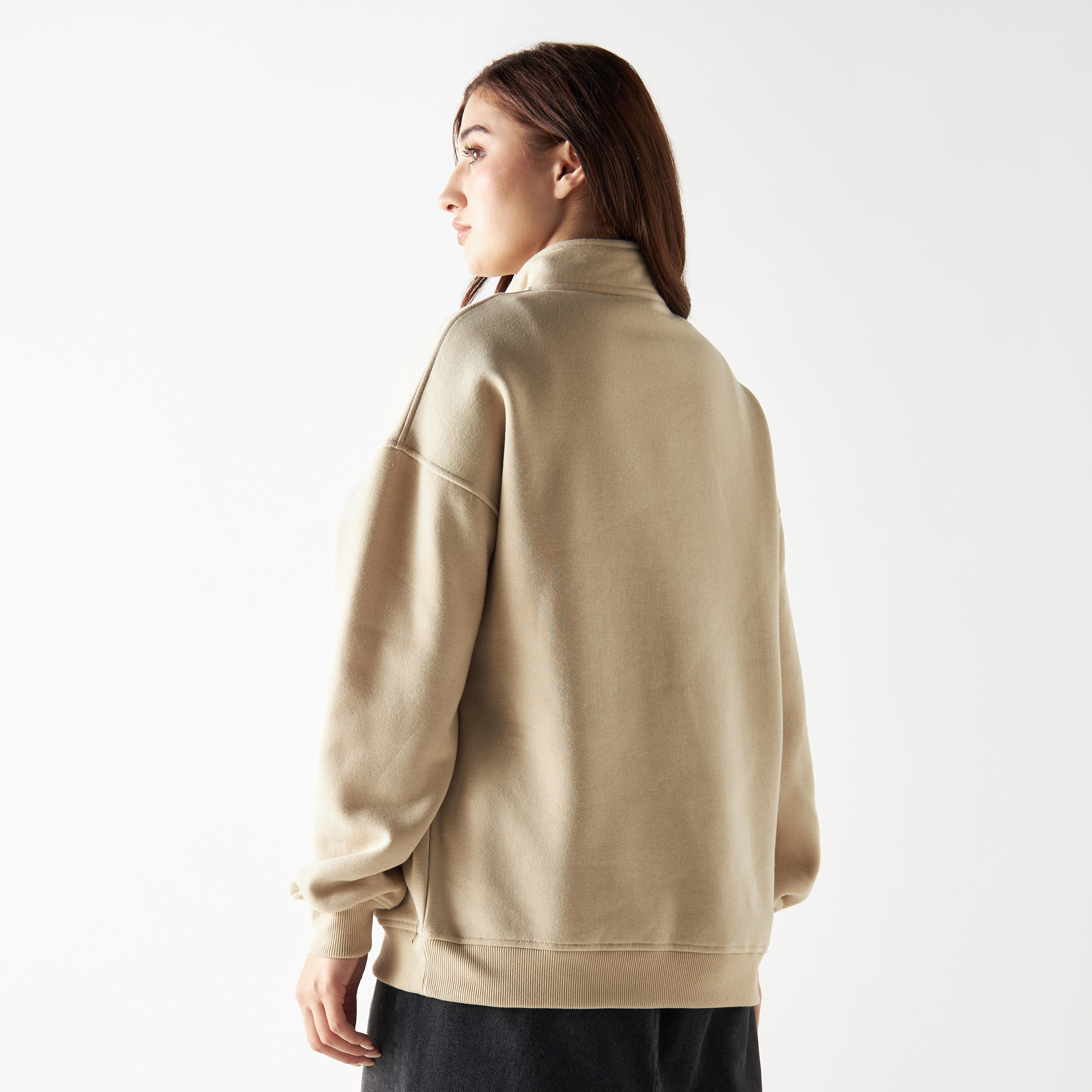 سويت شيرت بأكمام طويلة وطبعات-women-winterwear-hoodiesandsweatshirts-sweatshirts-image-2