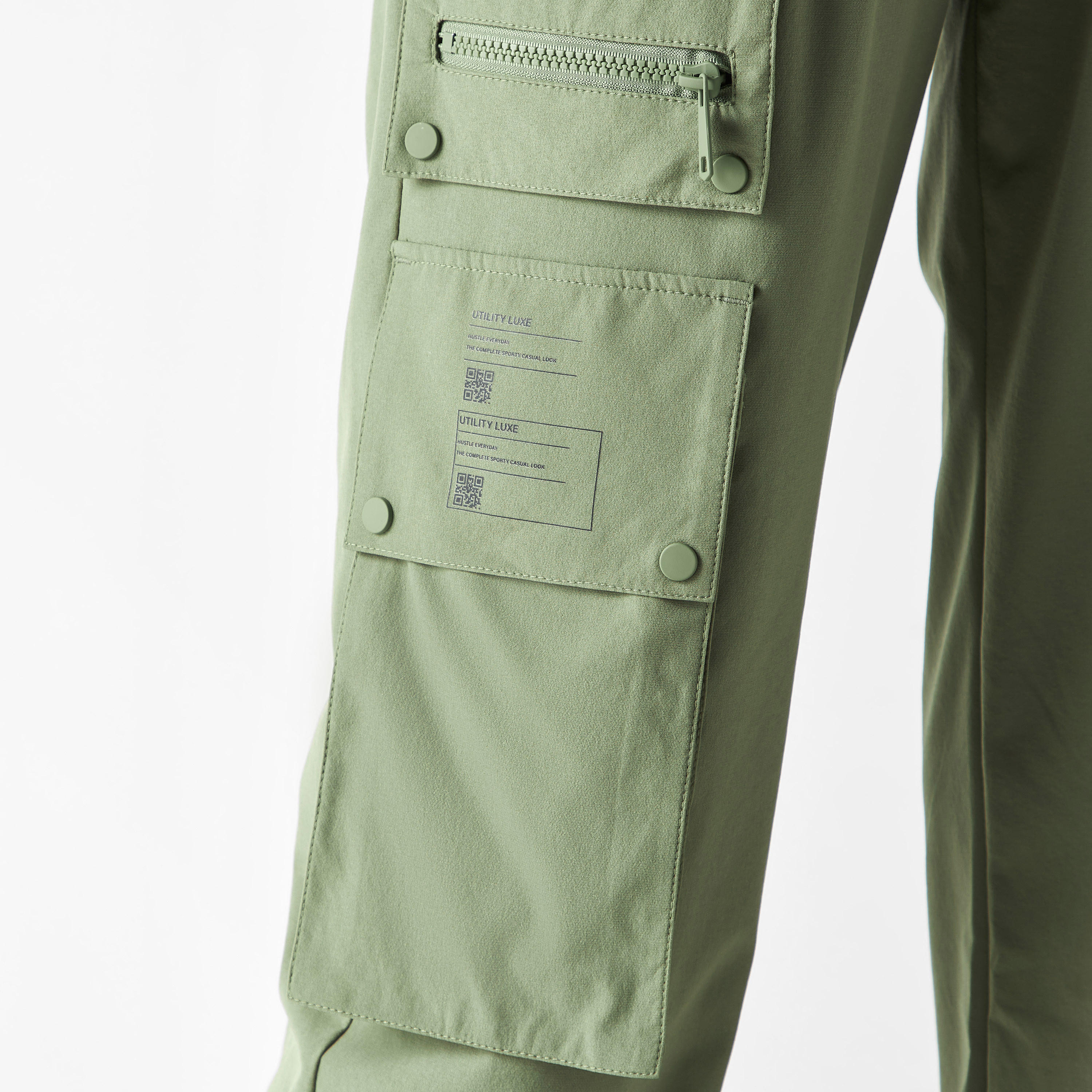Relaxed Fit Solid Cargo Joggers with Drawstring Closure-women-clothing-bottoms-joggers-image-4