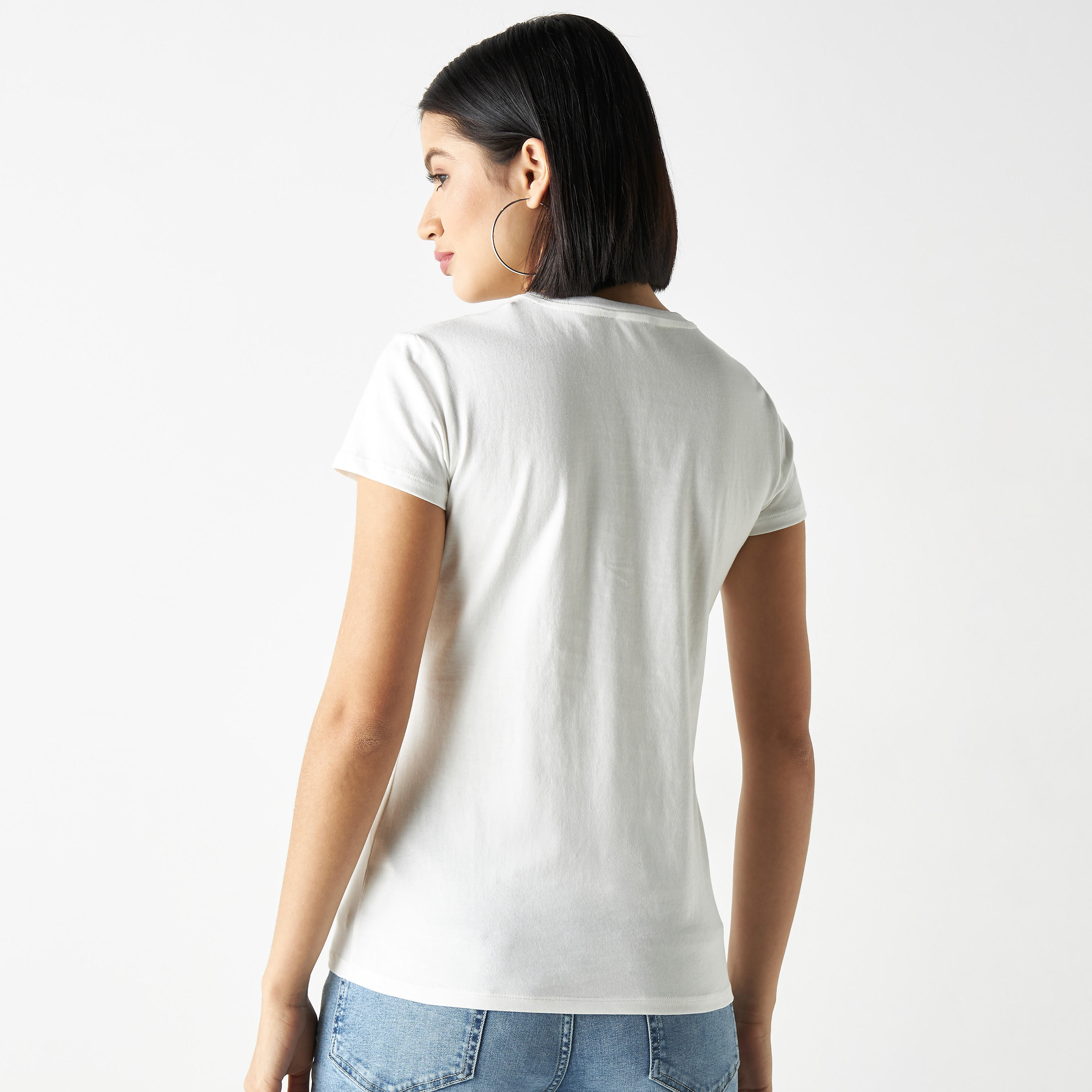 تيشيرت بياقة ضيّقة وأكمام كاب وطبعات أزهار-women-clothing-tshirts-image-3