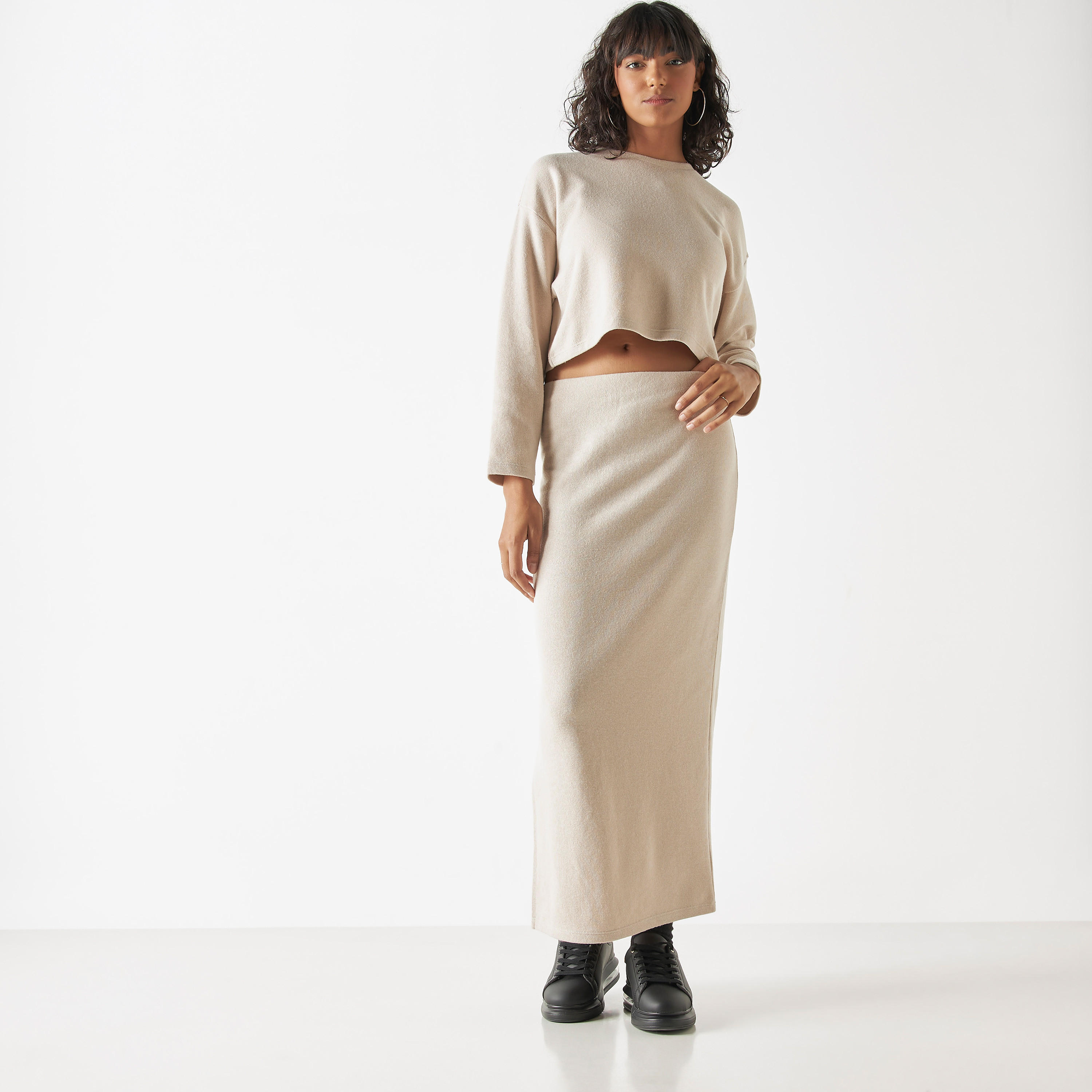 تنّورة ضيقة بارزة الملمس بخصر مطاطي-women-clothing-bottoms-skirts-image-2