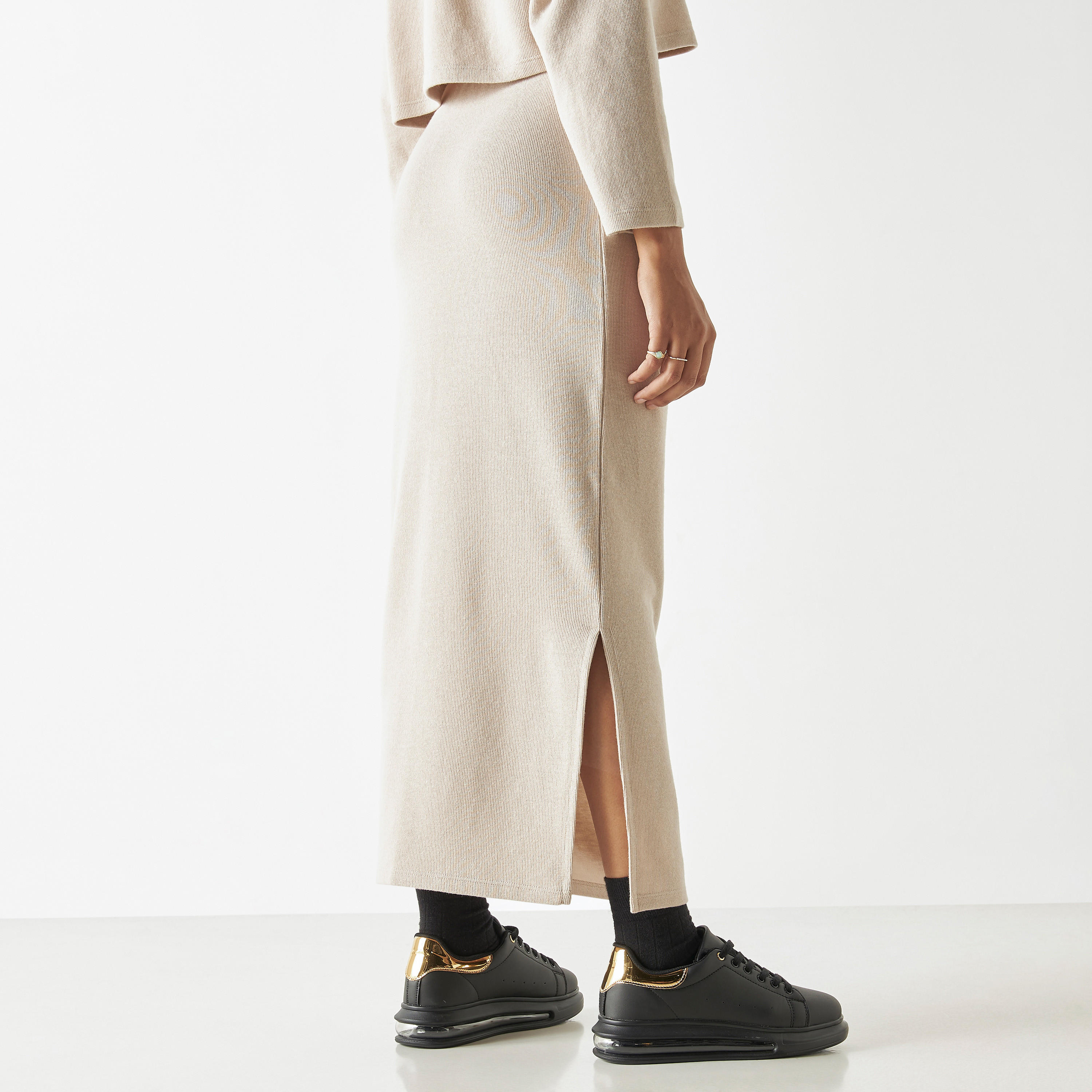تنّورة ضيقة بارزة الملمس بخصر مطاطي-women-clothing-bottoms-skirts-image-3