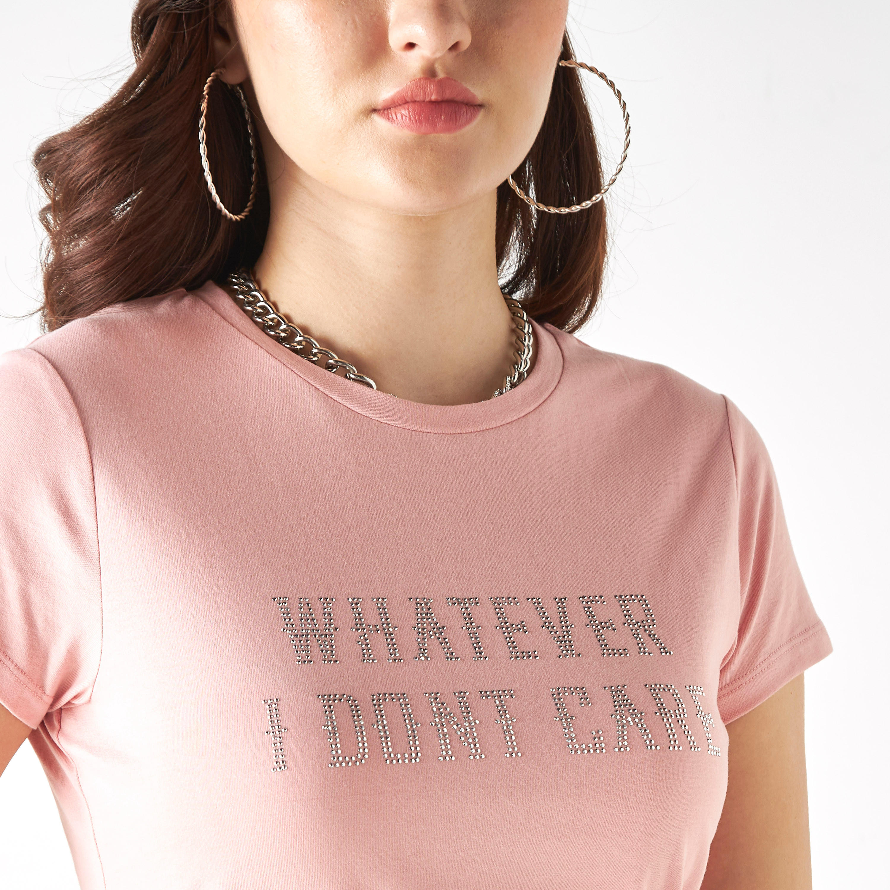تيشيرت بزينة شعار وياقة ضيقة وأكمام قصيرة من جونيورز-women-clothing-tshirts-image-4