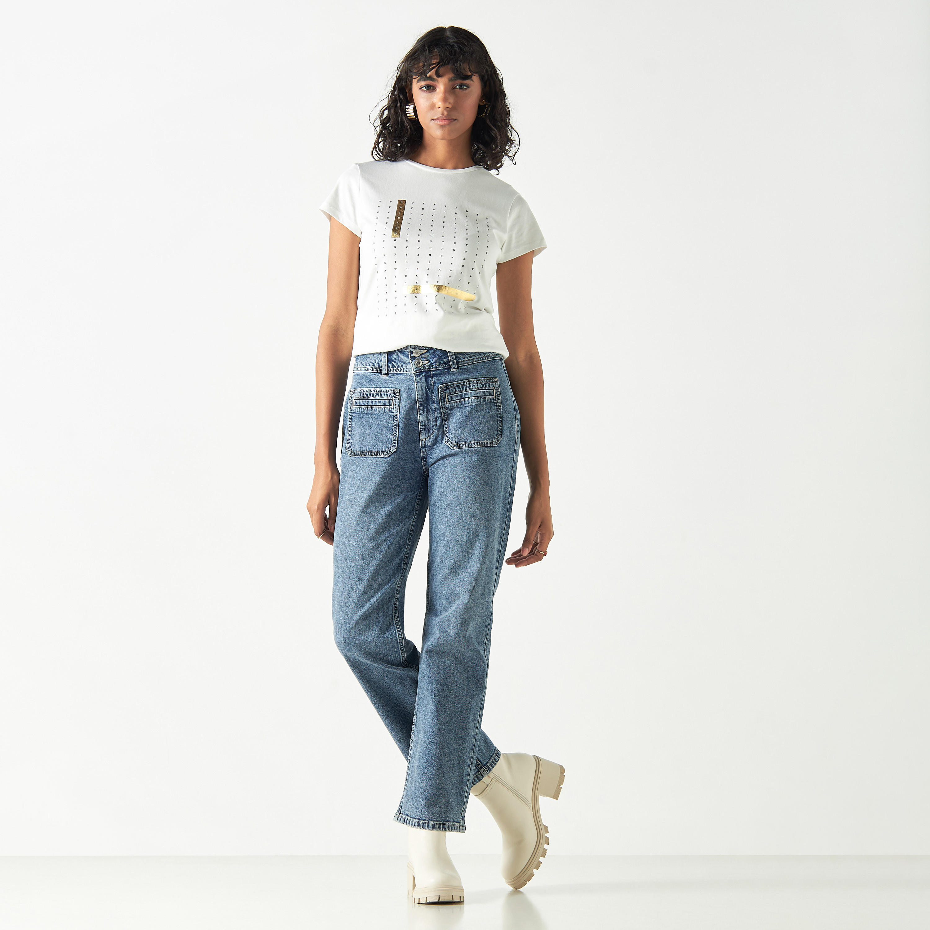 تيشيرت بياقة ضيقة وأكمام قصيرة وطبعات جرافيك-women-clothing-tshirts-image-2