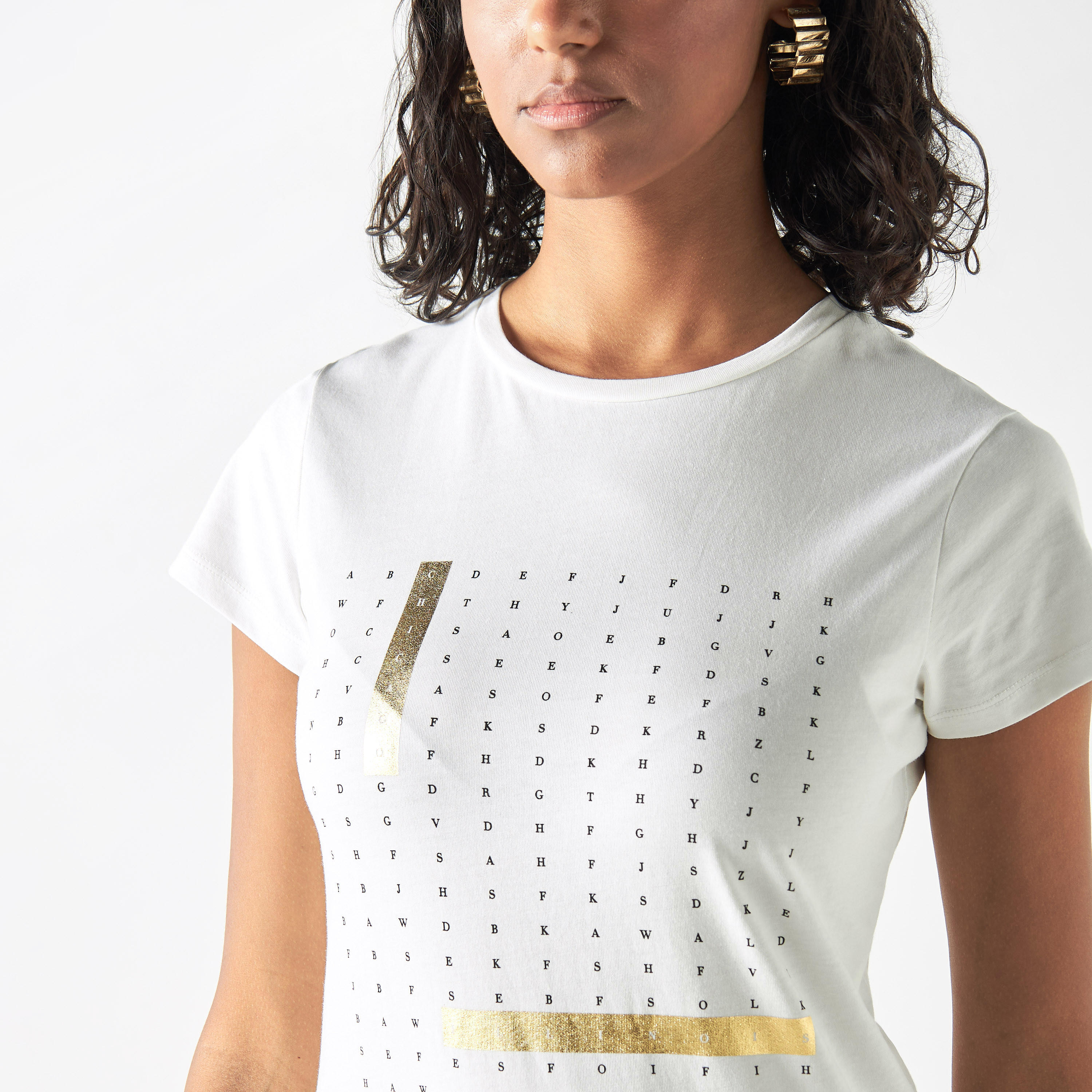 تيشيرت بياقة ضيقة وأكمام قصيرة وطبعات جرافيك-women-clothing-tshirts-image-4