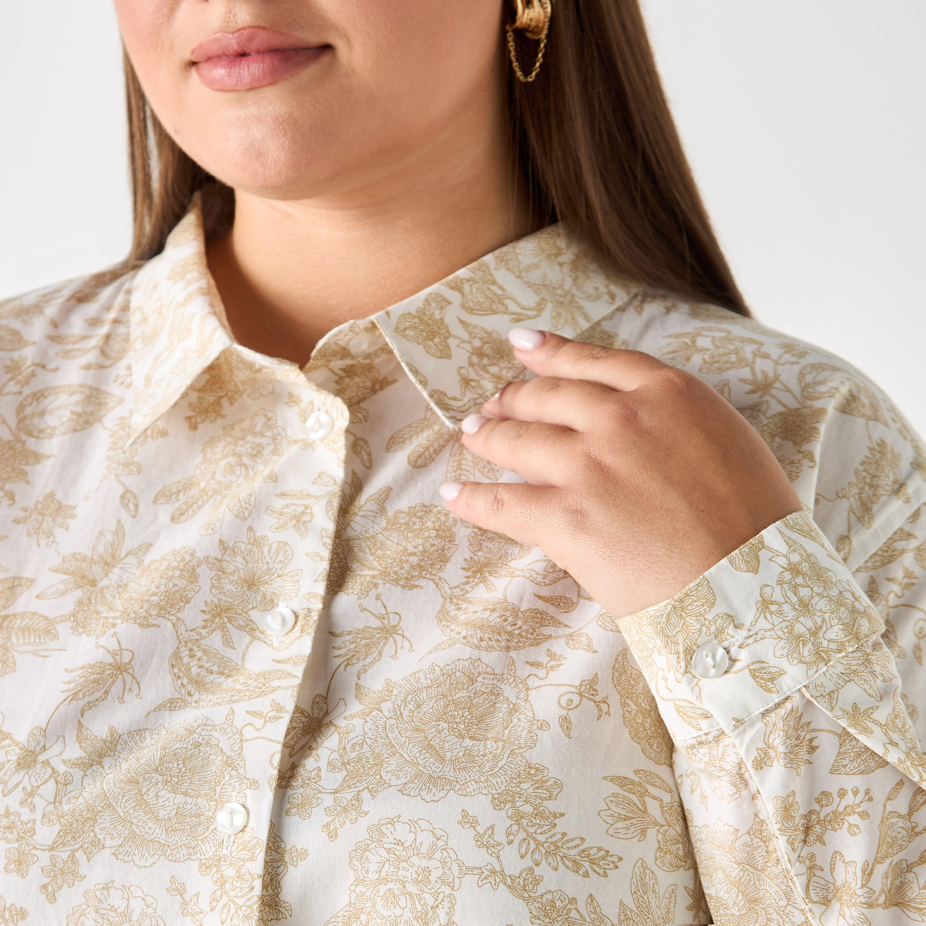 قميص بياقة عادية وأكمام طويلة وطبعات أزهار-women-clothing-shirtsandblouses-shirts-image-4