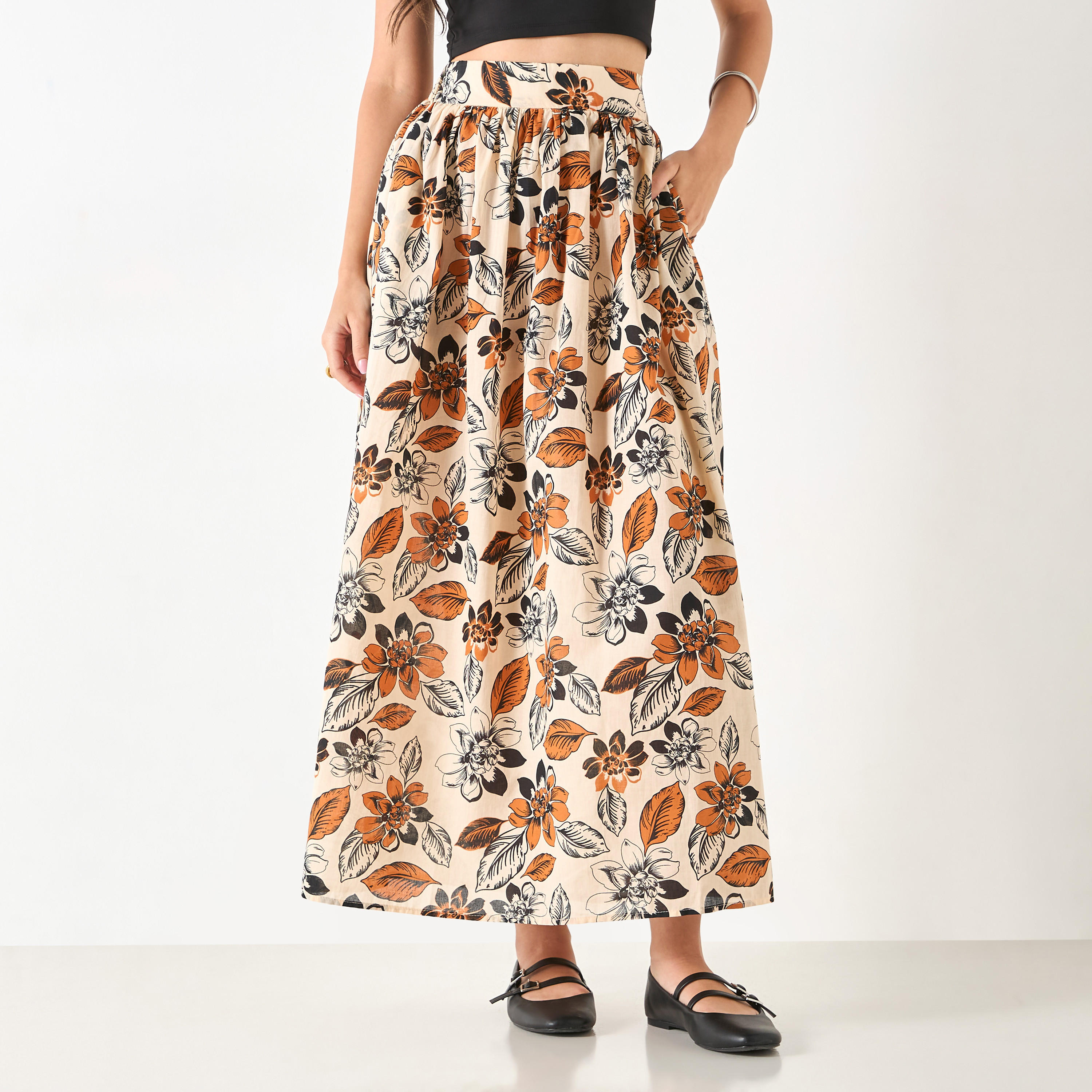 تنورة بكسرات بطبعات مع جيوب وخصر شبه مطاطي-women-clothing-bottoms-skirts-image-1