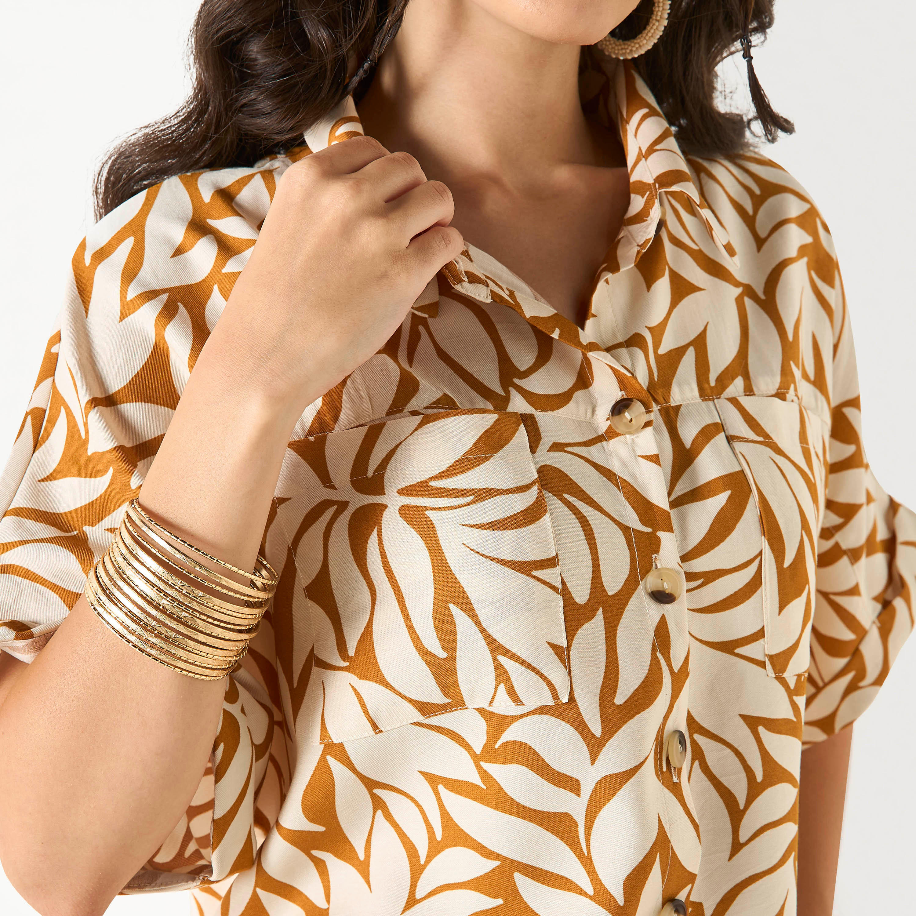 قميص بقصة مريحة ورباط وطبعات-women-clothing-shirtsandblouses-shirts-image-4