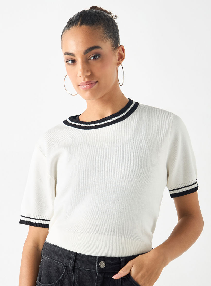 Plain Round Neck T-shirt with Short Sleeves-women-clothing-tshirts-image-1