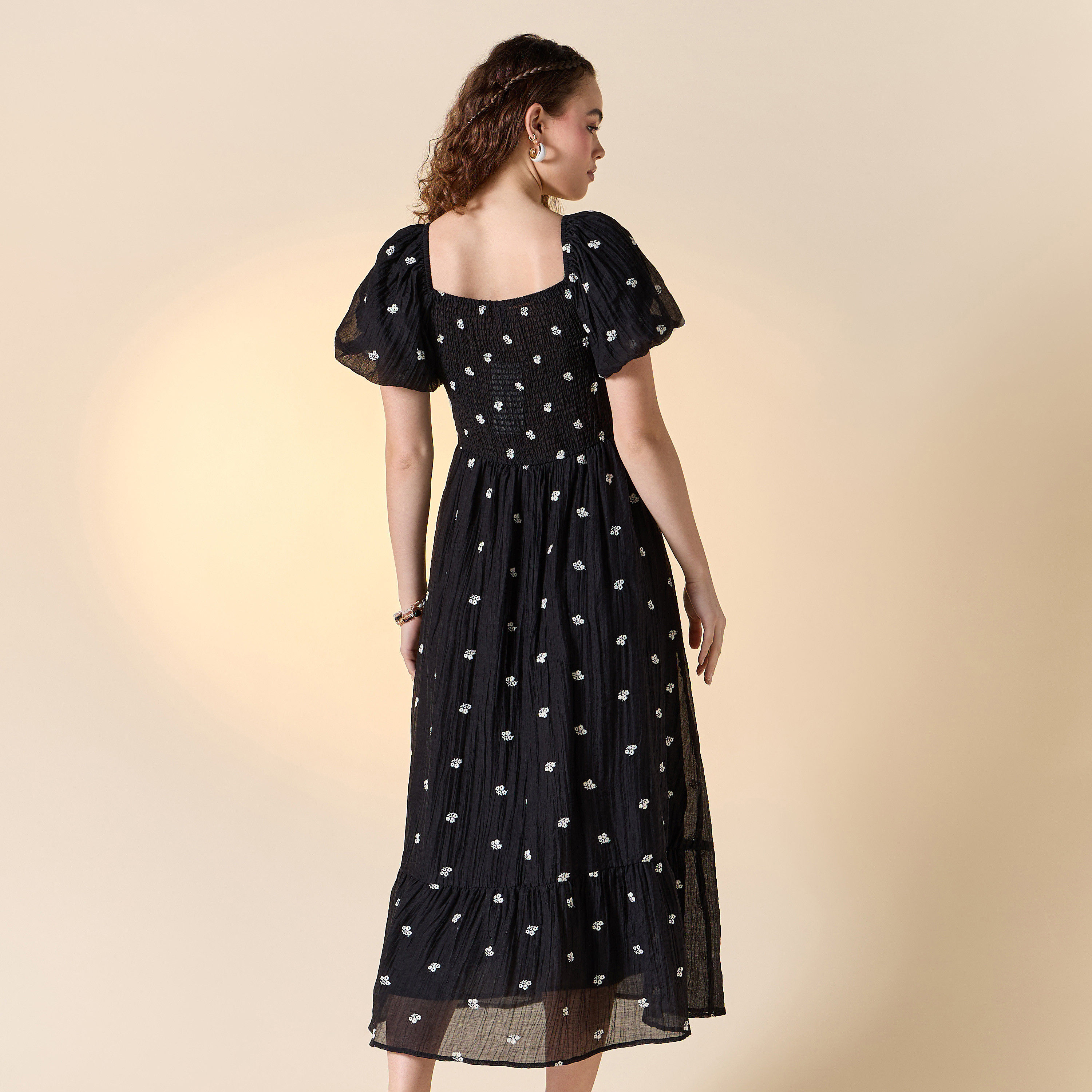 Floral Embroidered Midi Dress with Sweetheart Neck and Short Sleeves-women-clothing-dresses-image-13