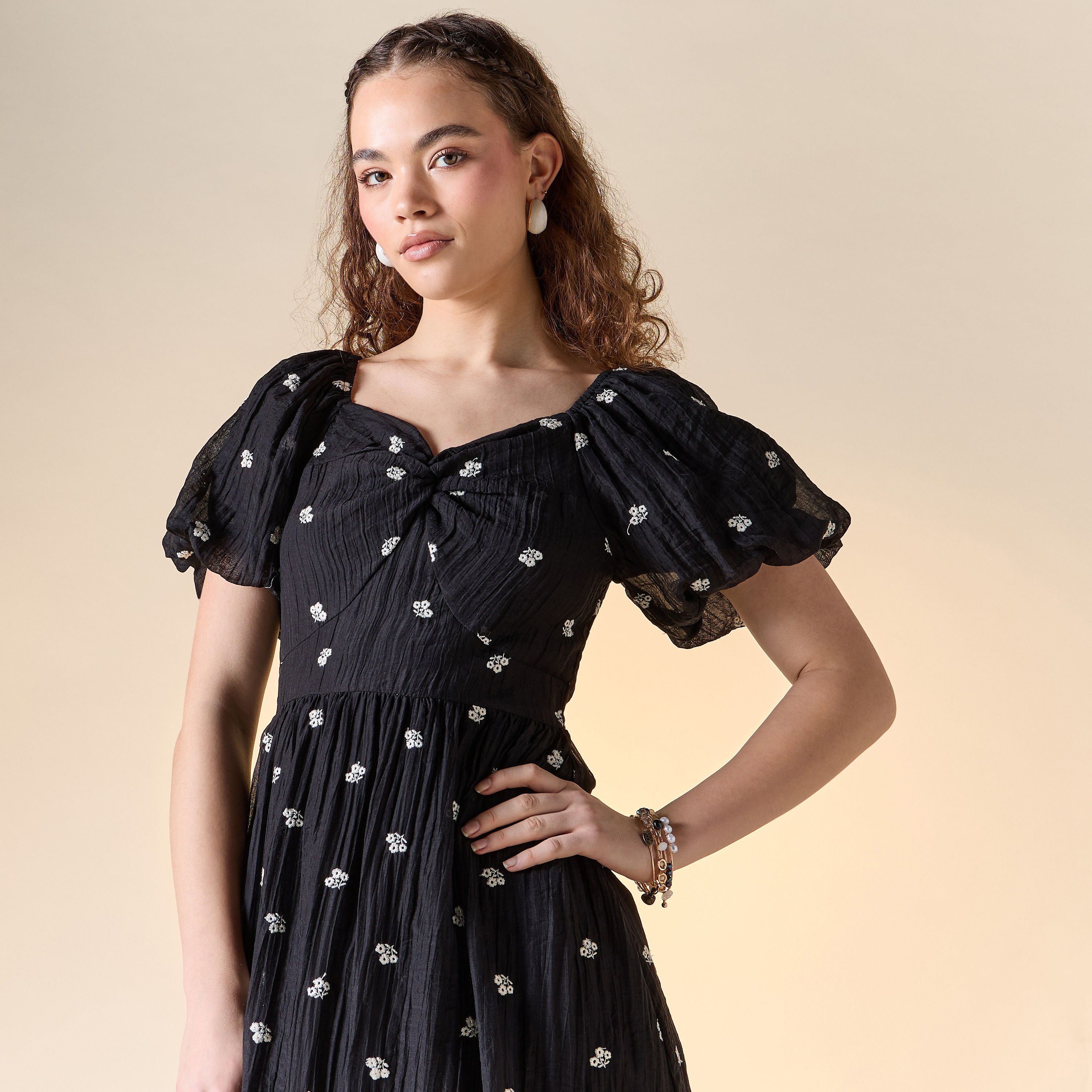 Floral Embroidered Midi Dress with Sweetheart Neck and Short Sleeves-women-clothing-dresses-image-14