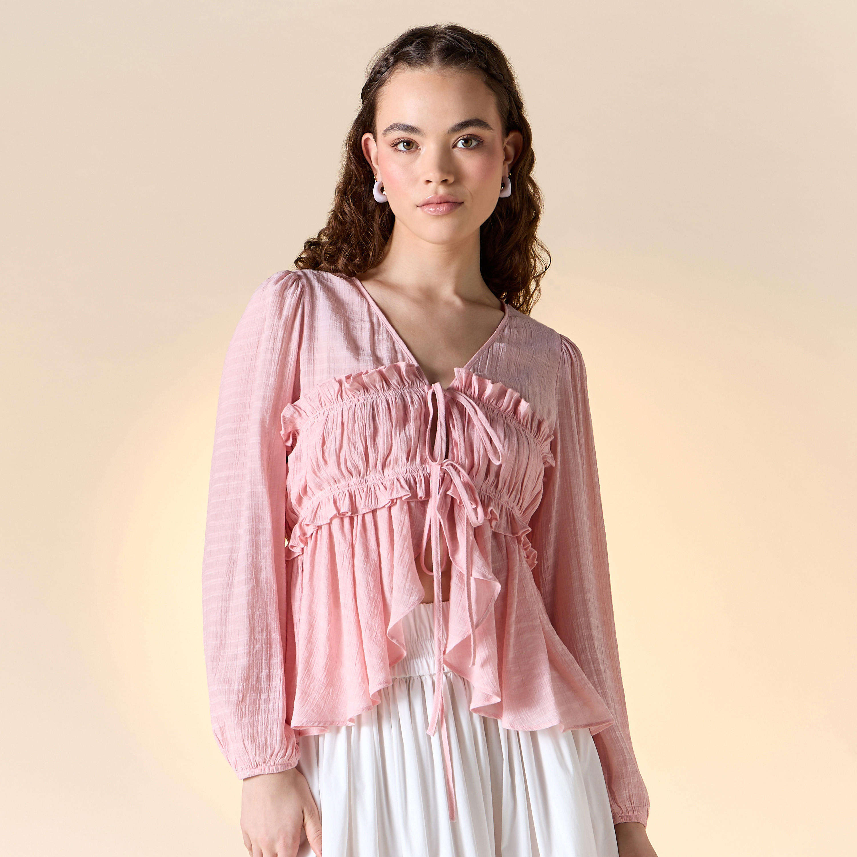 بلوزة بارزة الملمس بياقة V وتفاصيل كسرات ورباط-women-clothing-shirtsandblouses-blouses-image-9
