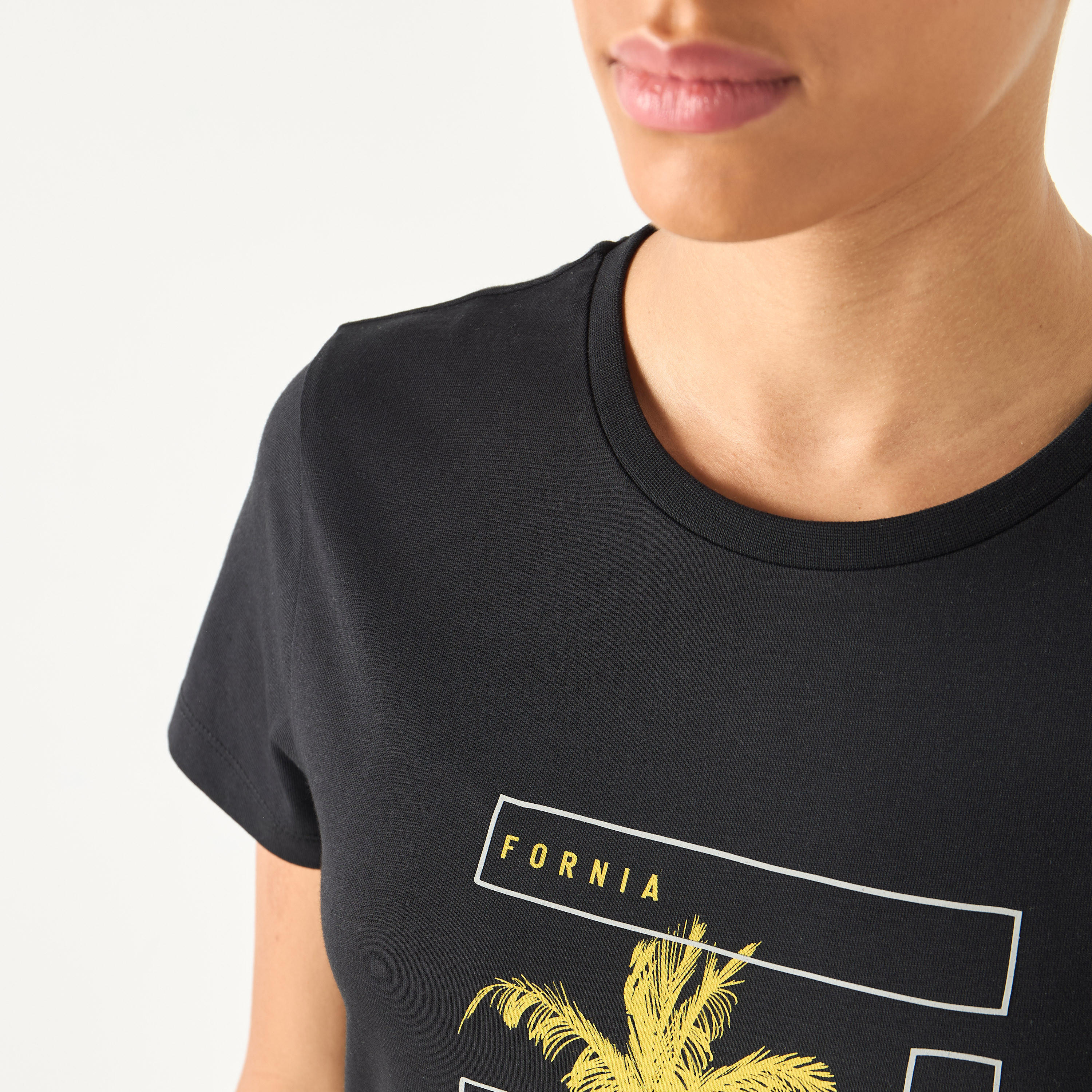 Graphic Print Crew Neck Cotton T-shirt with Short Sleeves-women-clothing-tshirts-image-4