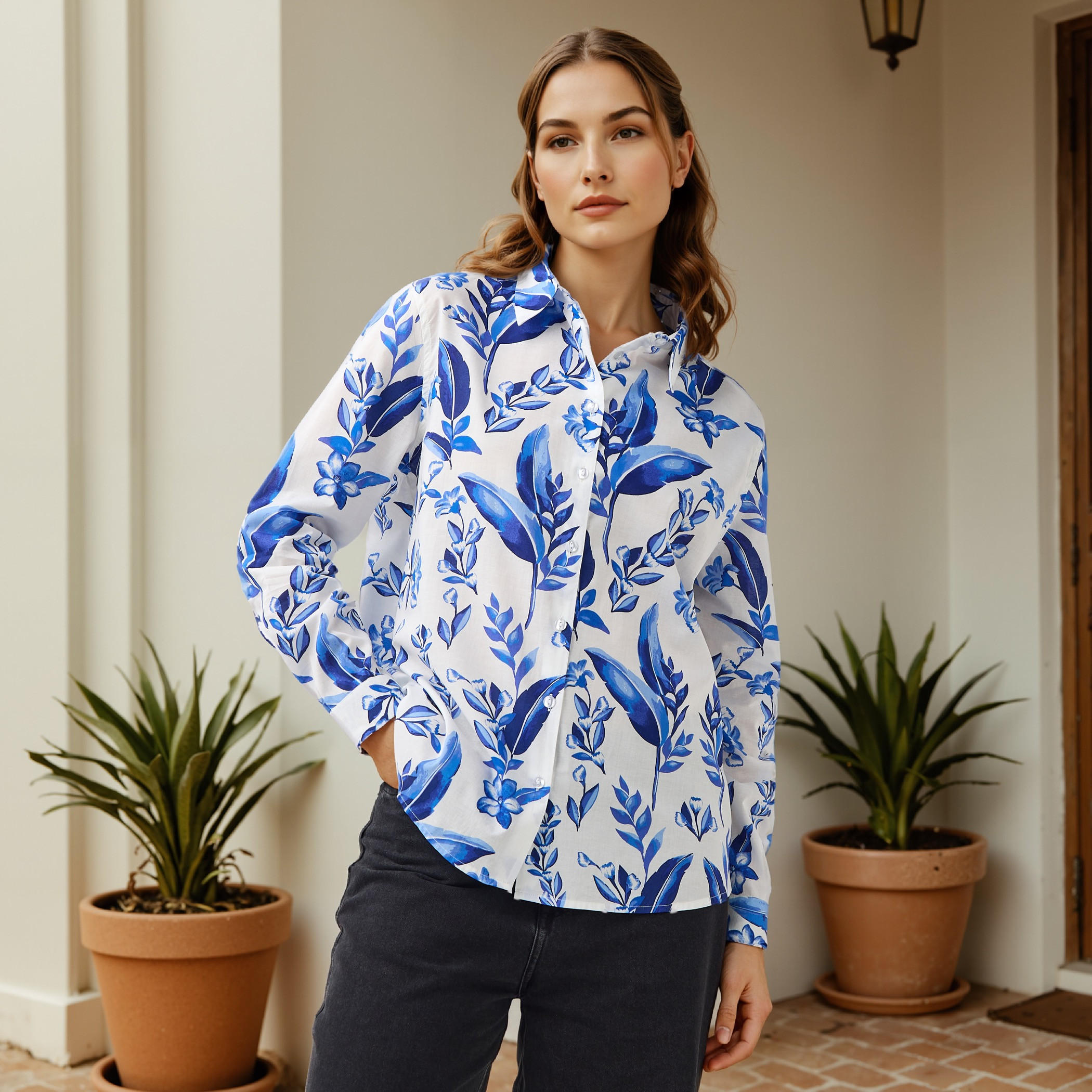 قميص قطن بياقة عادية وطبعات أزهار-women-clothing-shirtsandblouses-shirts-image-1