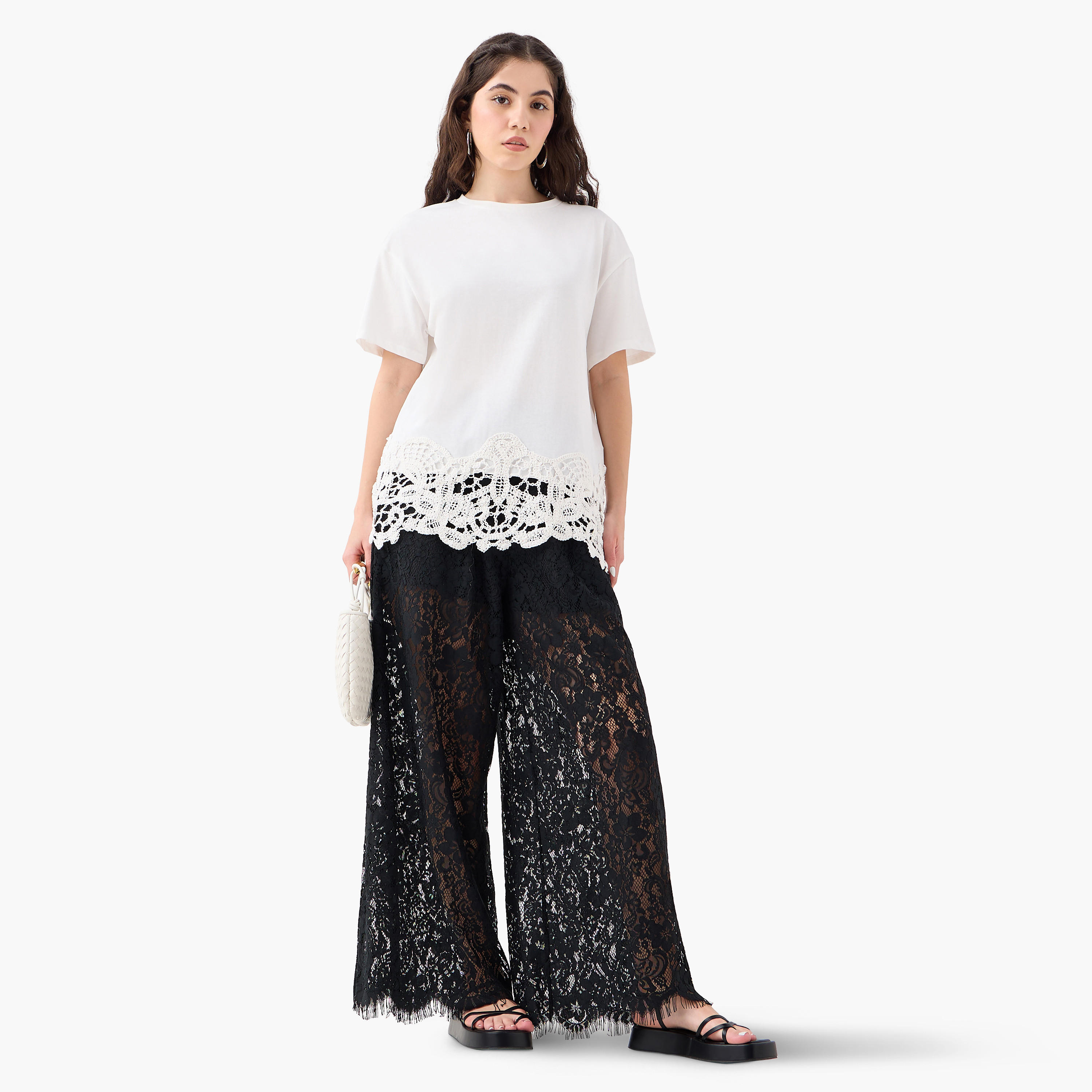 بنطلون بخصر مطاطي وتفاصيل دانتيل-women-clothing-bottoms-trousers-image-2