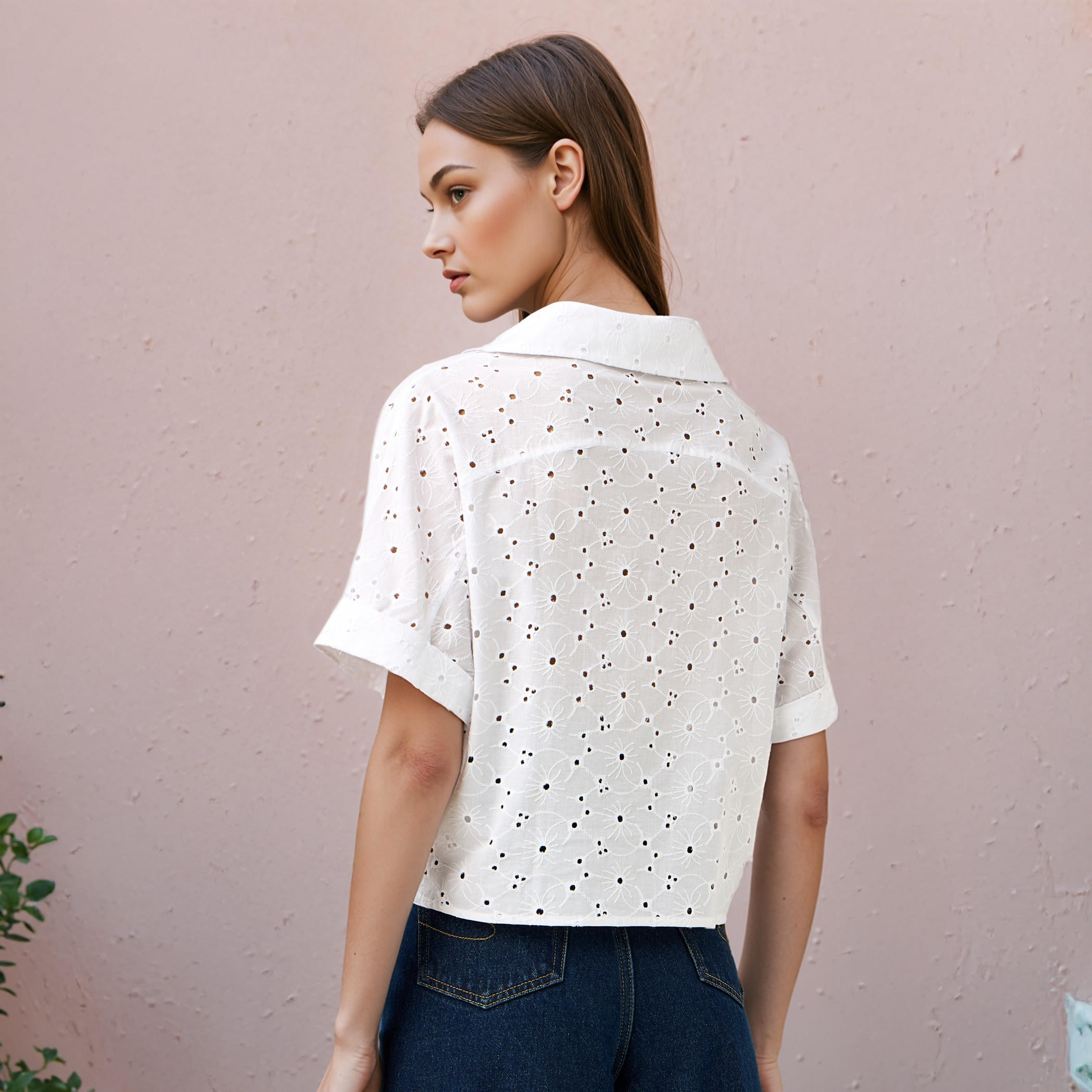 قميص شيفلي بارز الملمس بياقة وعقدة-women-clothing-shirtsandblouses-shirts-image-3