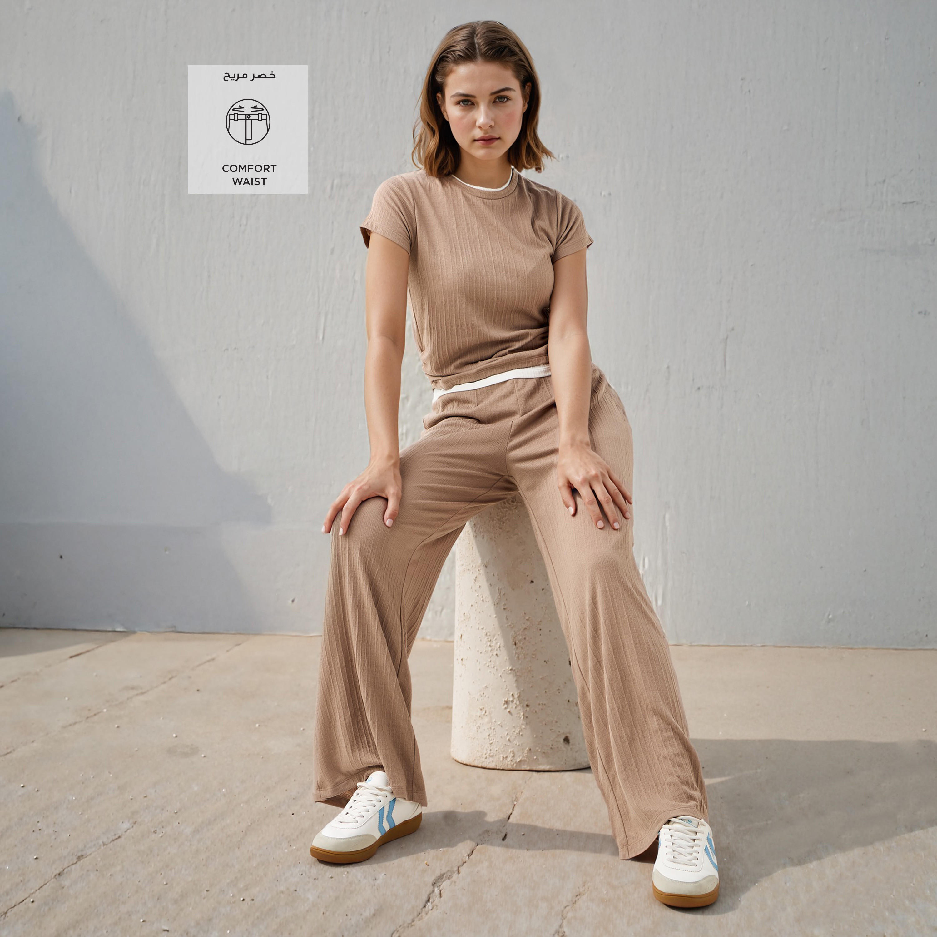 بنطلون رياضي واسع بارز الملمس بخصر متباين-women-clothing-bottoms-joggers-image-2