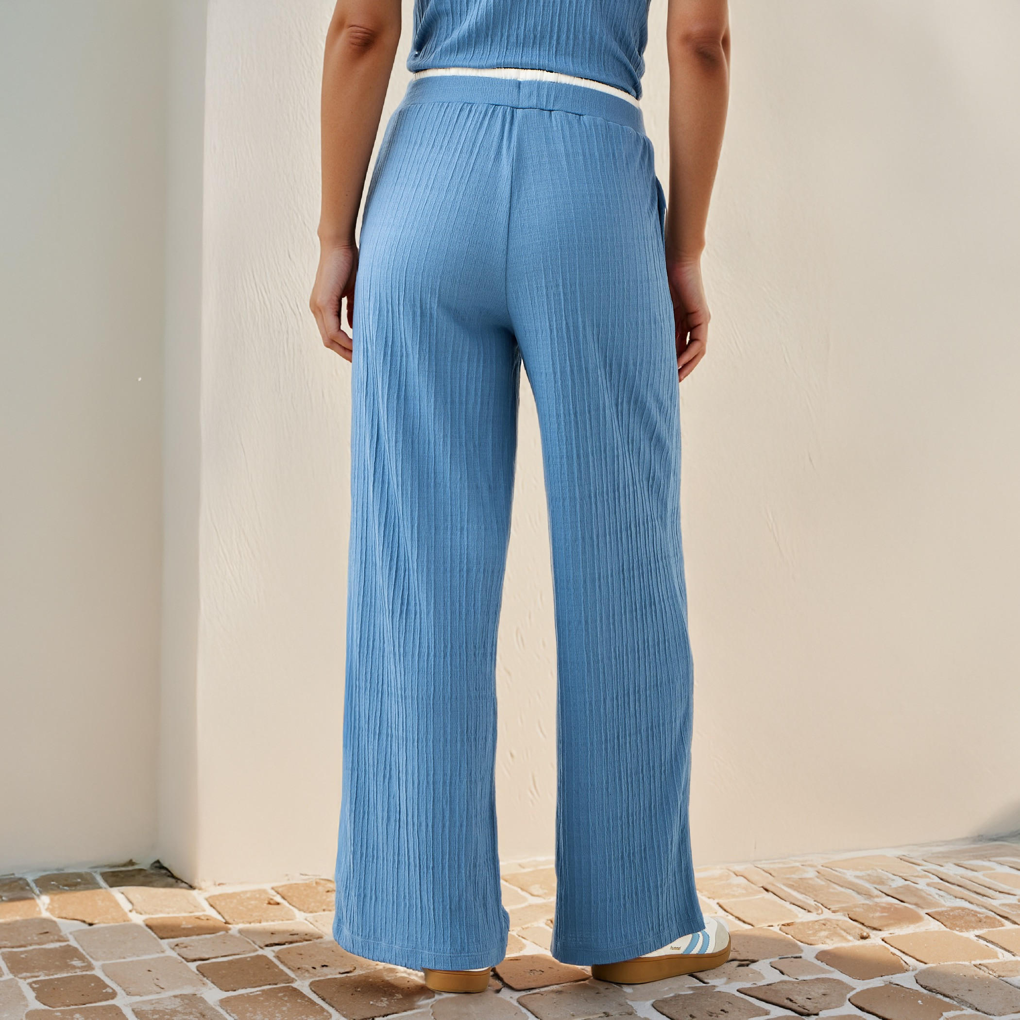 بنطلون رياضي واسع بارز الملمس بخصر متباين-women-clothing-bottoms-joggers-image-3