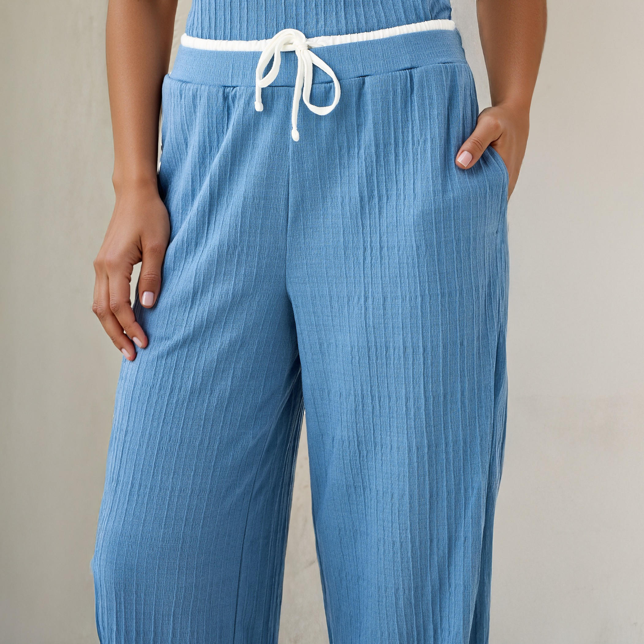 بنطلون رياضي واسع بارز الملمس بخصر متباين-women-clothing-bottoms-joggers-image-4