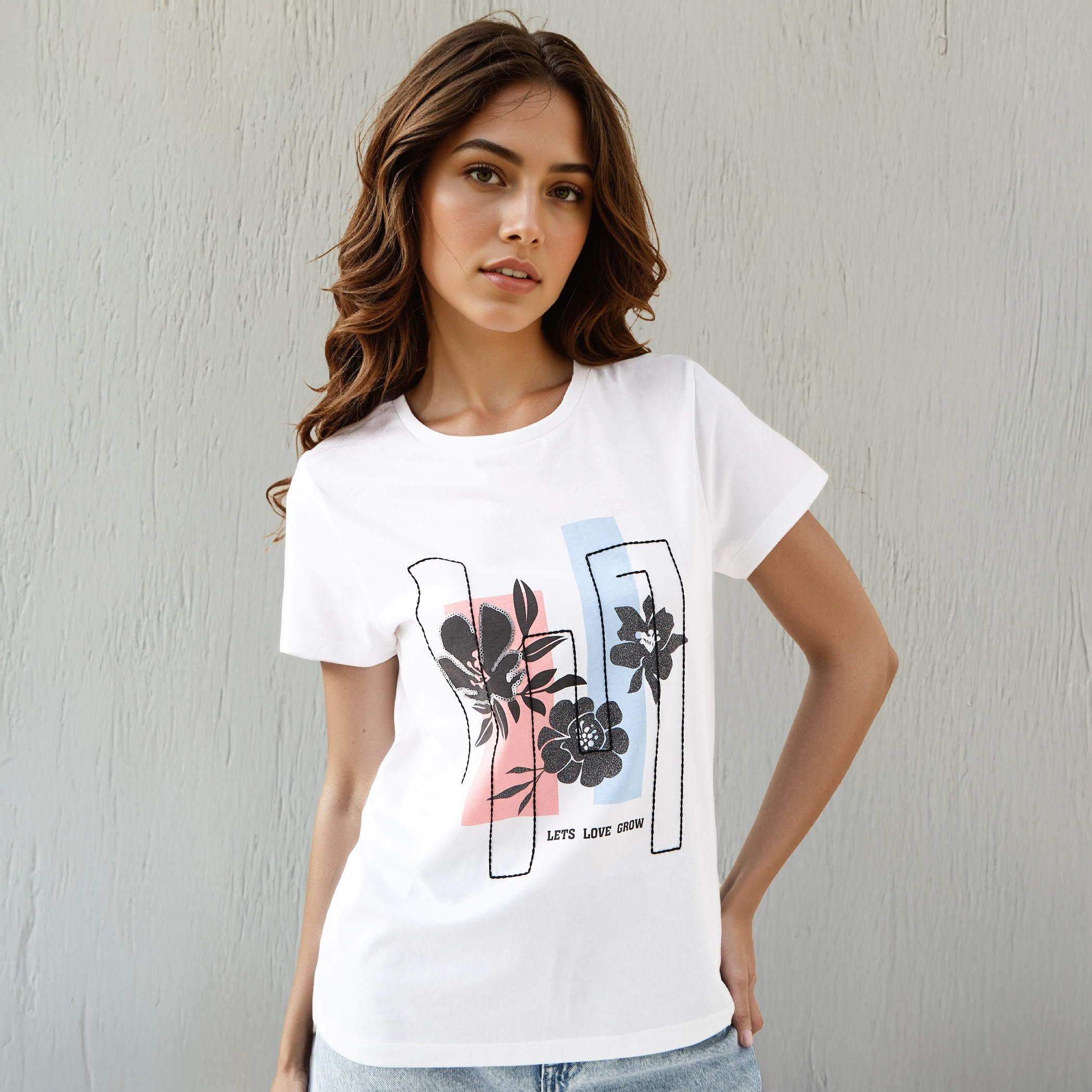 Graphic Print T-shirt with Crew Neck-women-clothing-tshirts-image-1