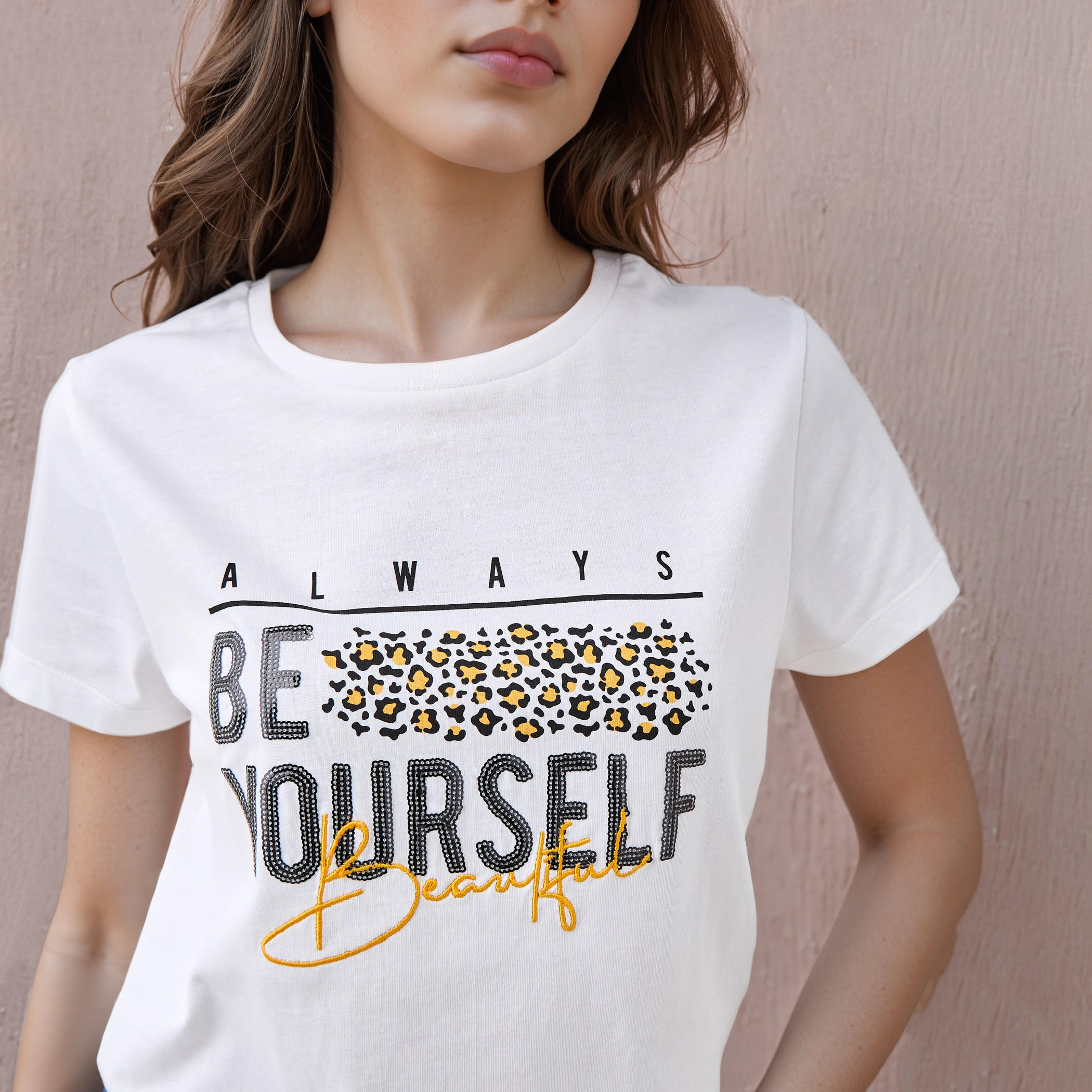 Graphic Print T-shirt with Crew Neck-women-clothing-tshirts-image-4