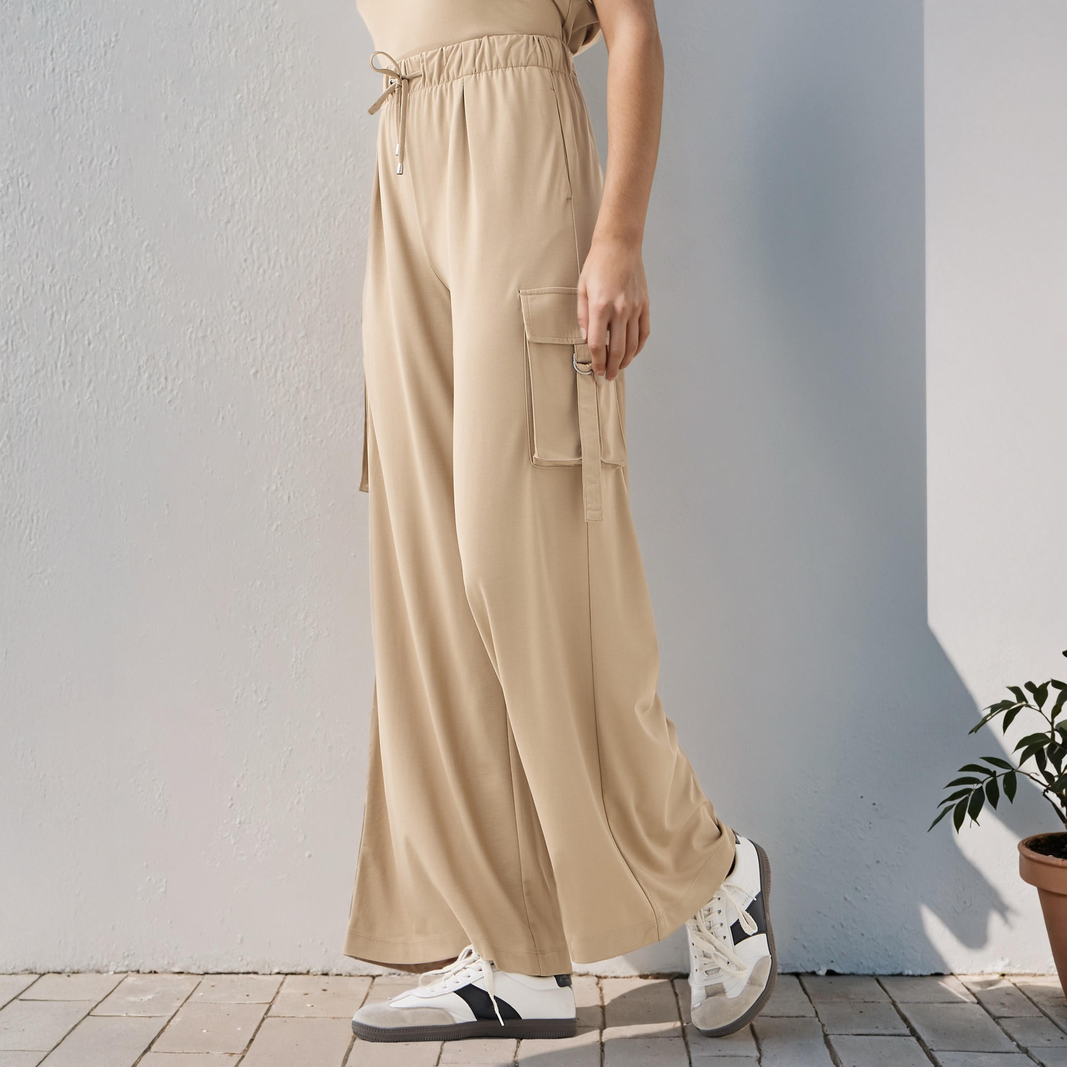 بنطلون كارجو بقصة عادية وإغلاق برباط-women-clothing-bottoms-trousers-image-5