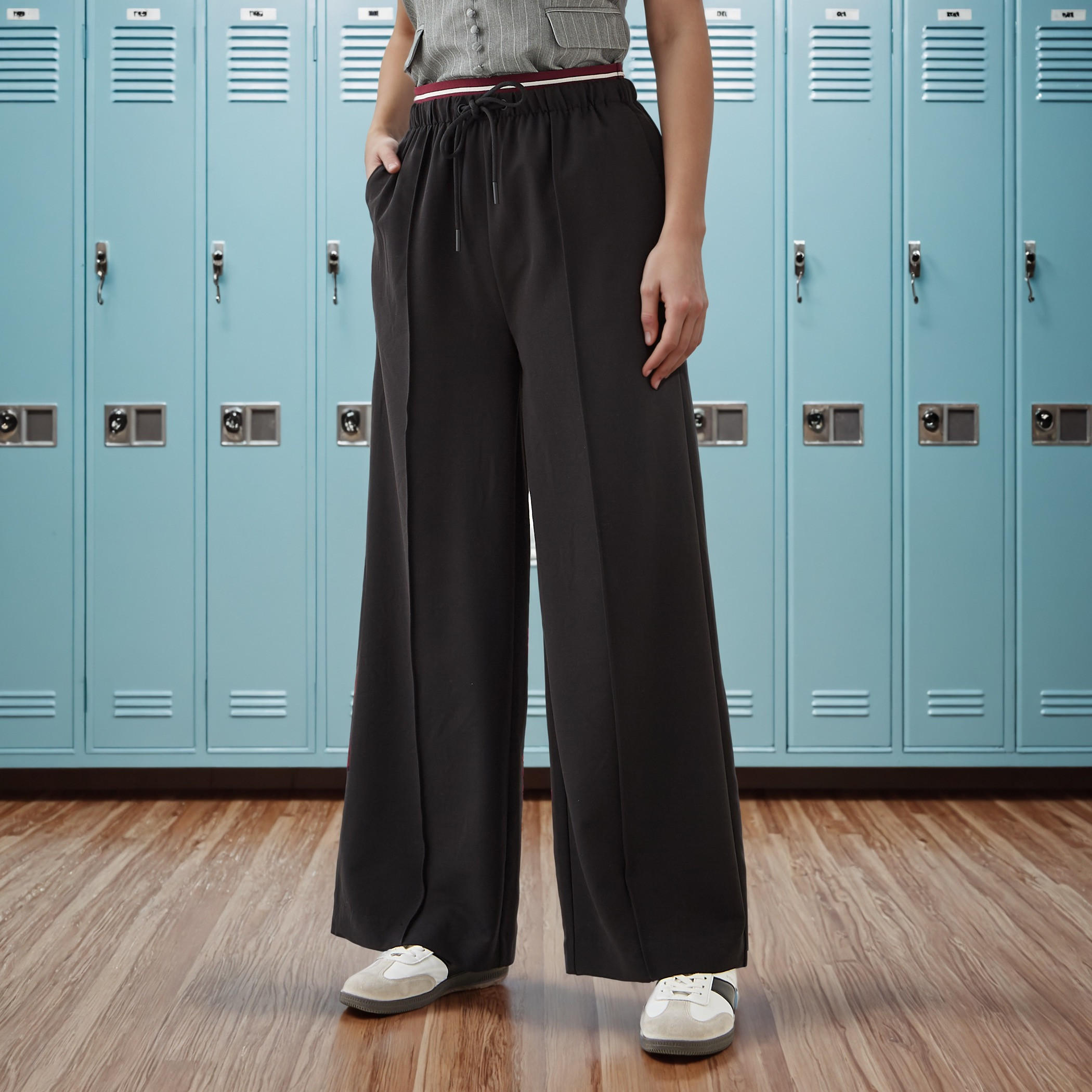 بنطلون بقصة عادية وخصر مرن ورباط-women-clothing-bottoms-trousers-image-1