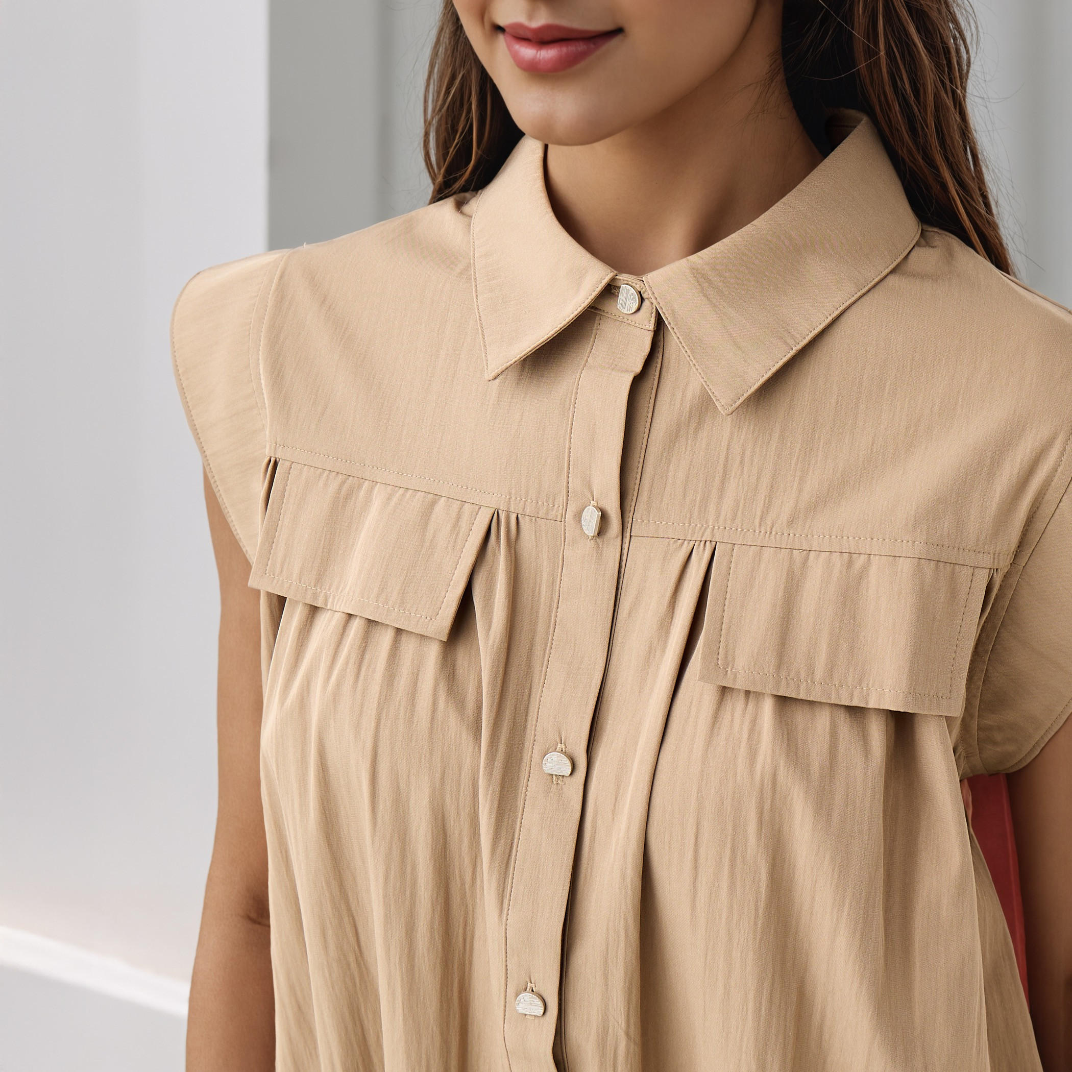 قميص دون أكمام بياقة عادية وطيات-women-clothing-shirtsandblouses-shirts-image-2