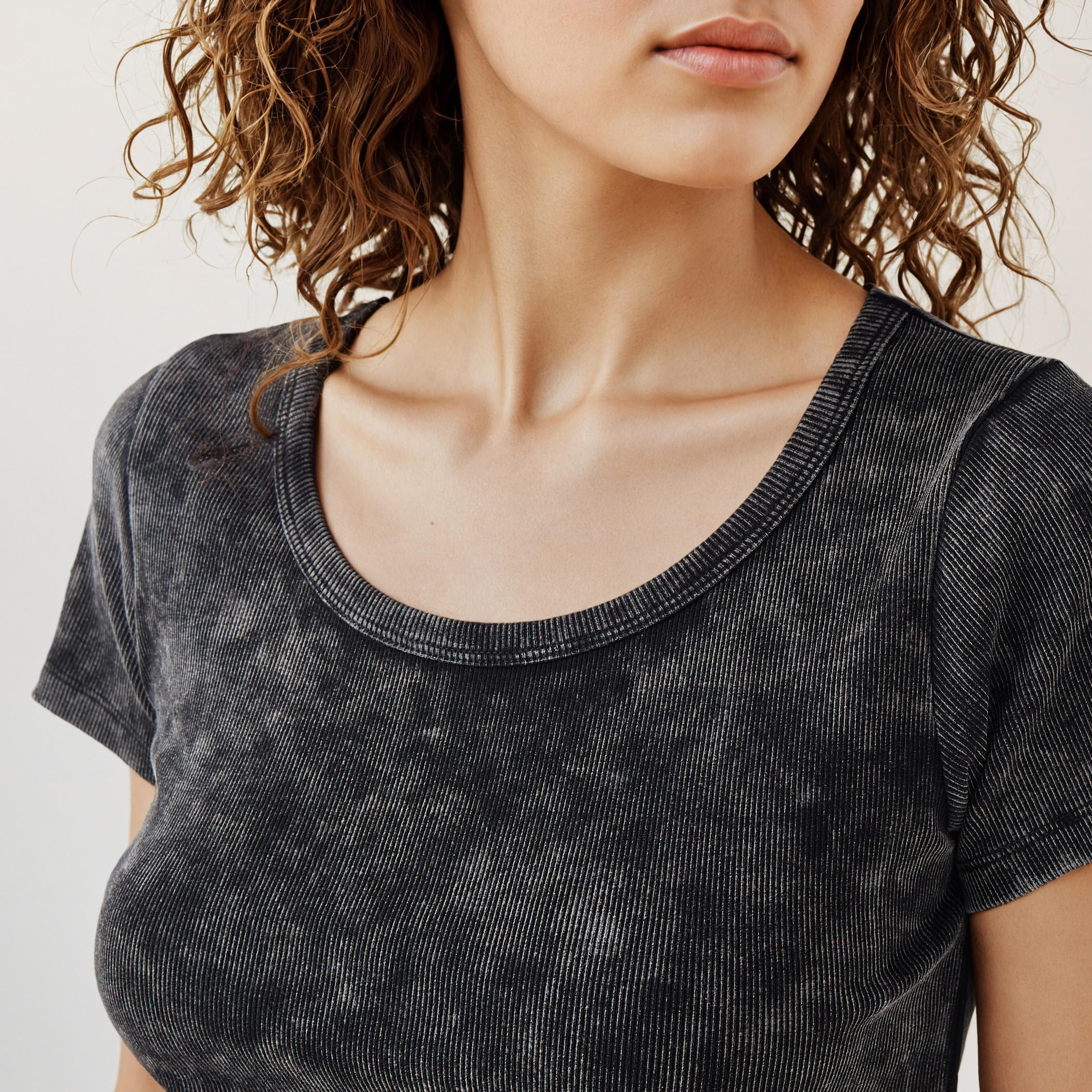 Ribbed Crop Top with Scoop Neck-women-clothing-tshirts-image-4