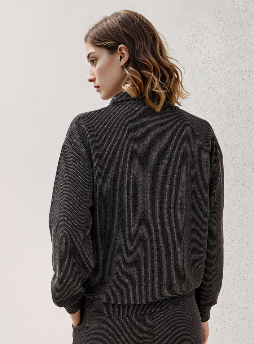 سويت شيرت بتطريز شعار-women-winterwear-hoodiesandsweatshirts-sweatshirts-image-3