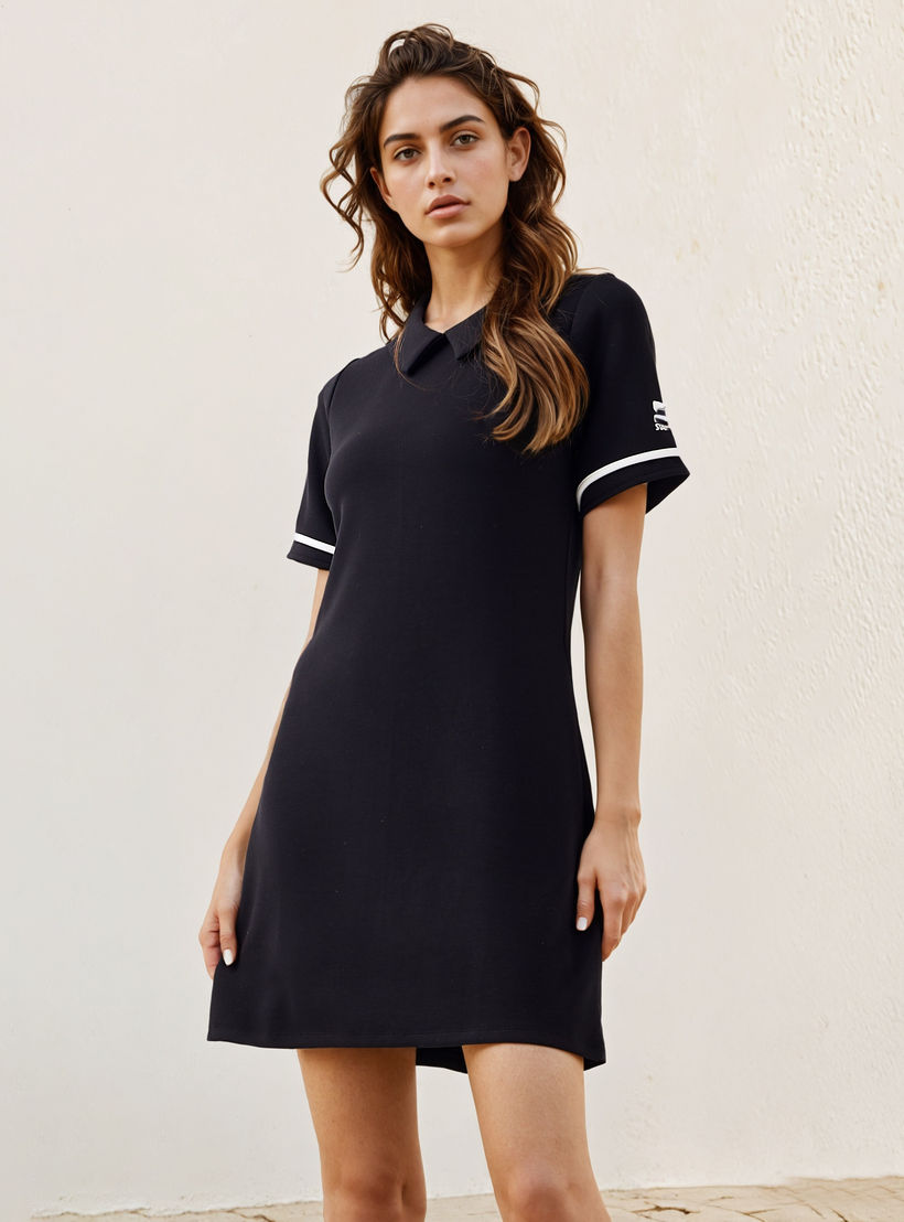 فستان تيشيرت بياقة وطبعات شعار من ستارتر-women-clothing-dresses-image-1