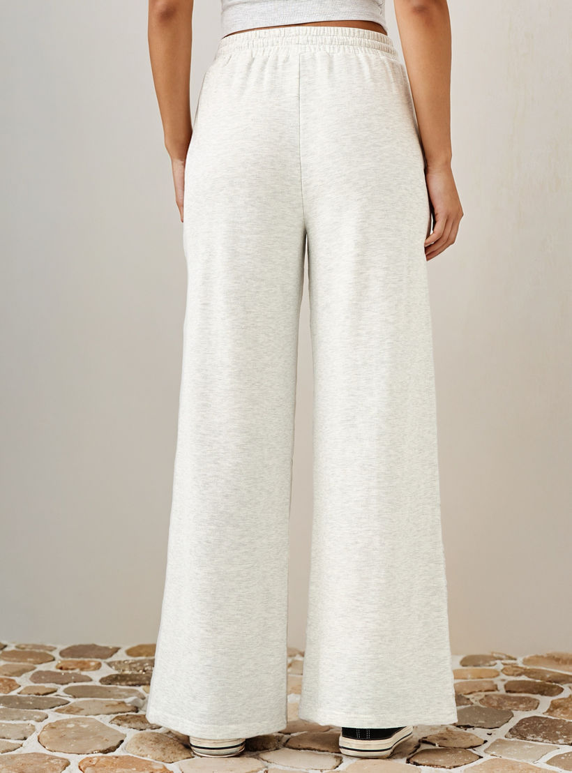 بنطلون بقصة عادية وخصر مرن وجيوب-women-clothing-bottoms-joggers-image-3