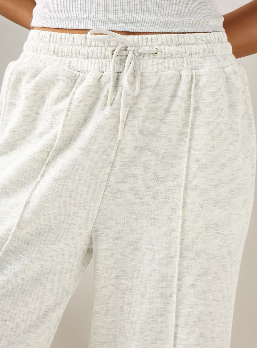 بنطلون بقصة عادية وخصر مرن وجيوب-women-clothing-bottoms-joggers-image-4