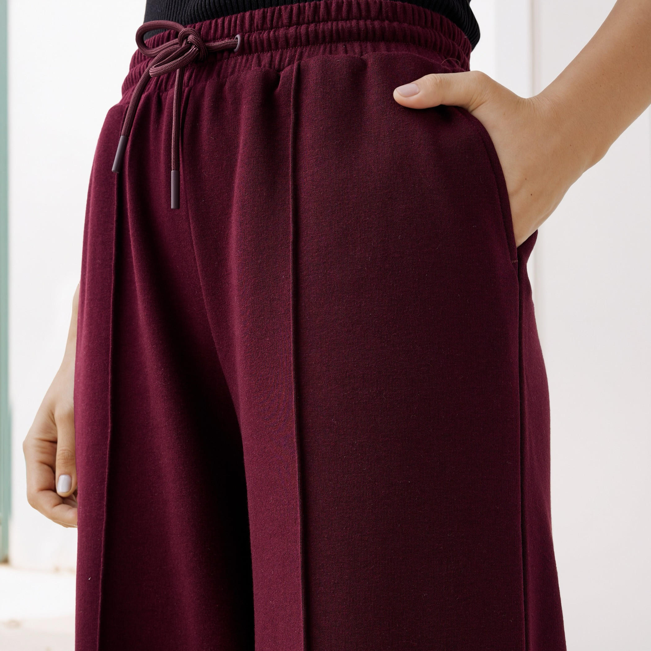 بنطلون بقصة عادية وخصر مرن وجيوب-women-clothing-bottoms-joggers-image-4