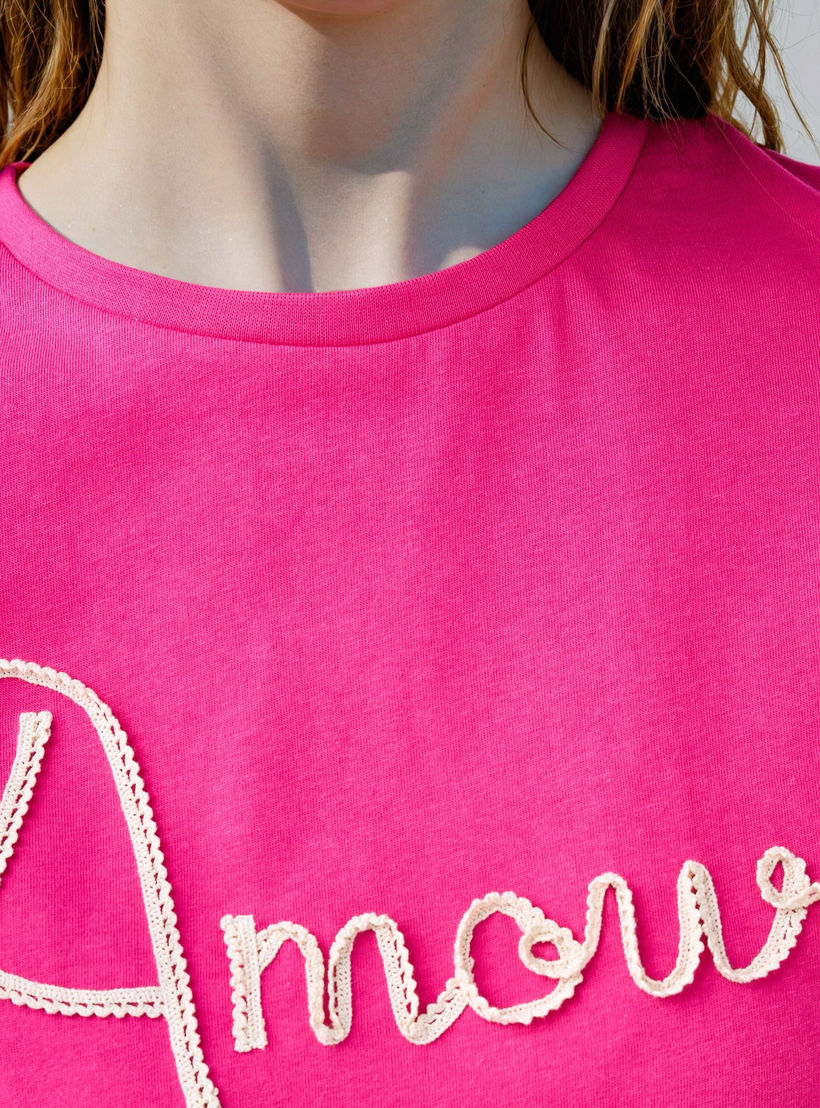 Applique Detail Crew Neck T-shirt-women-clothing-tshirts-image-5