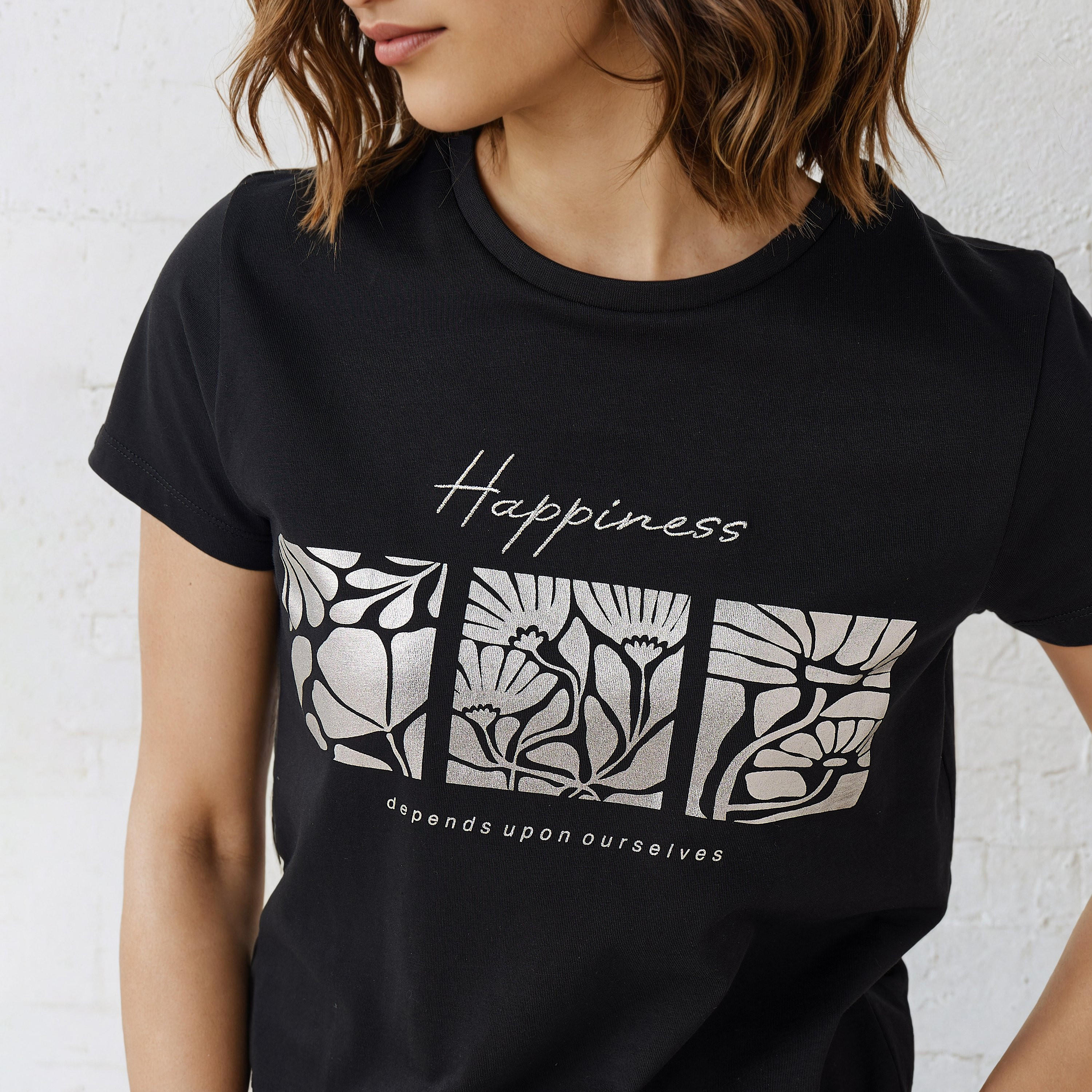 تيشيرت بياقة ضيقة وطبعات زهرية-women-clothing-tshirts-image-2