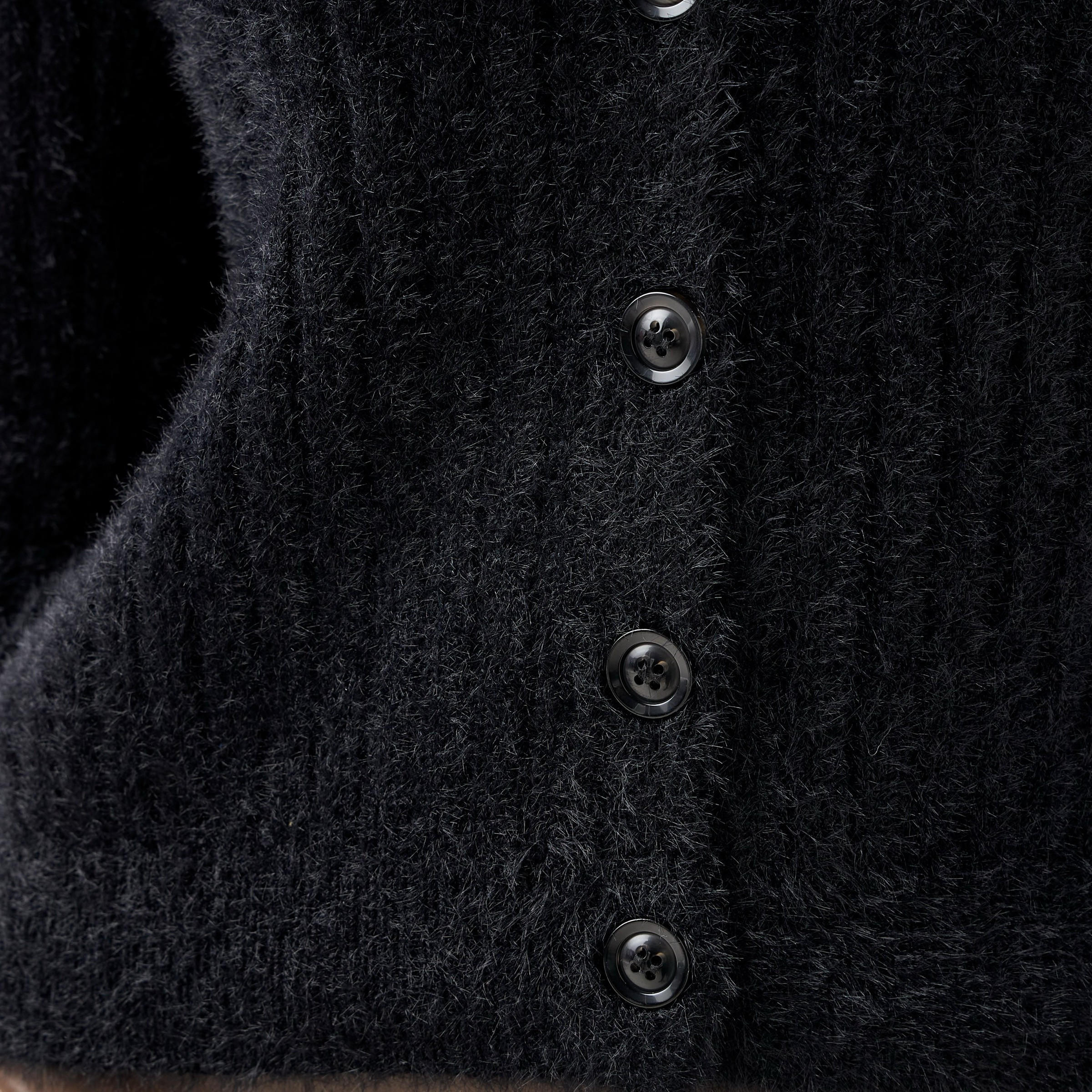 كارديجان بارز الملمس بياقة V بقصة عادية-women-winterwear-cardigansandjumpers-cardigans-image-4
